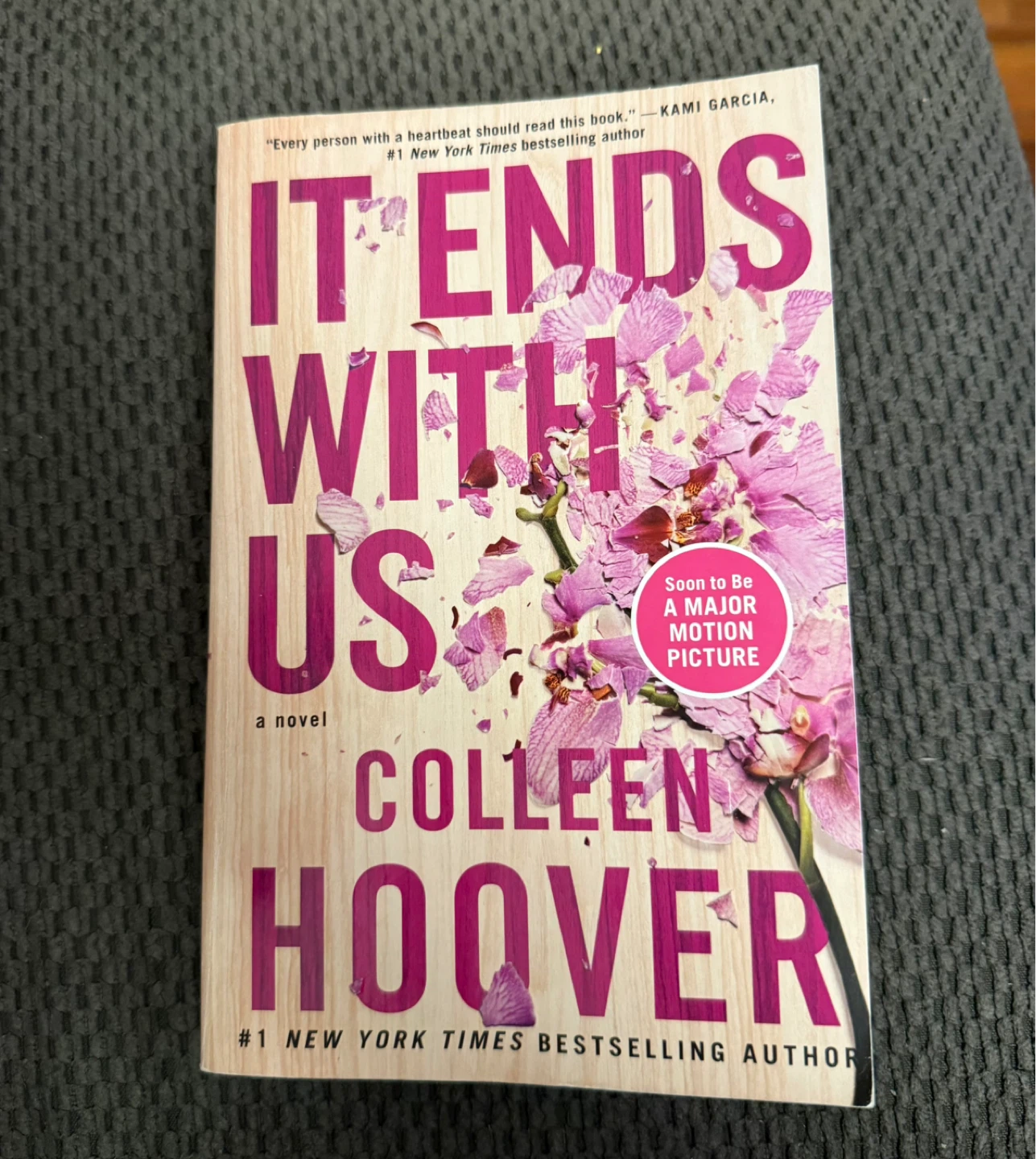 It Ends With Us by Colleen Hoover