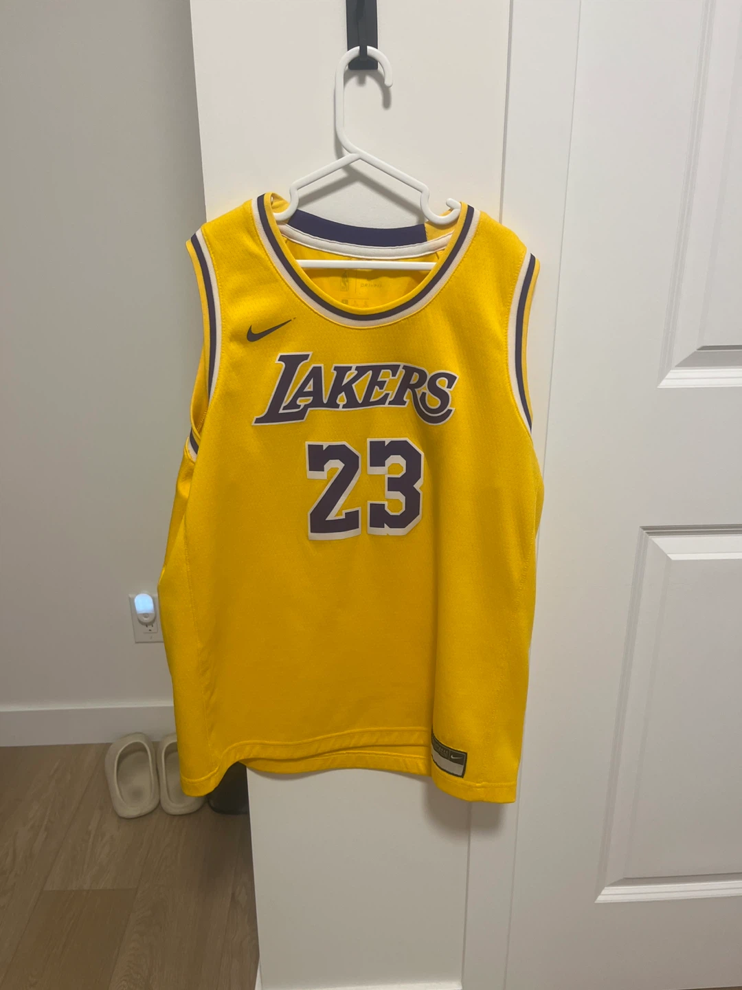 Nike LeBron James Los Angeles Lakers Jersey - photo 2