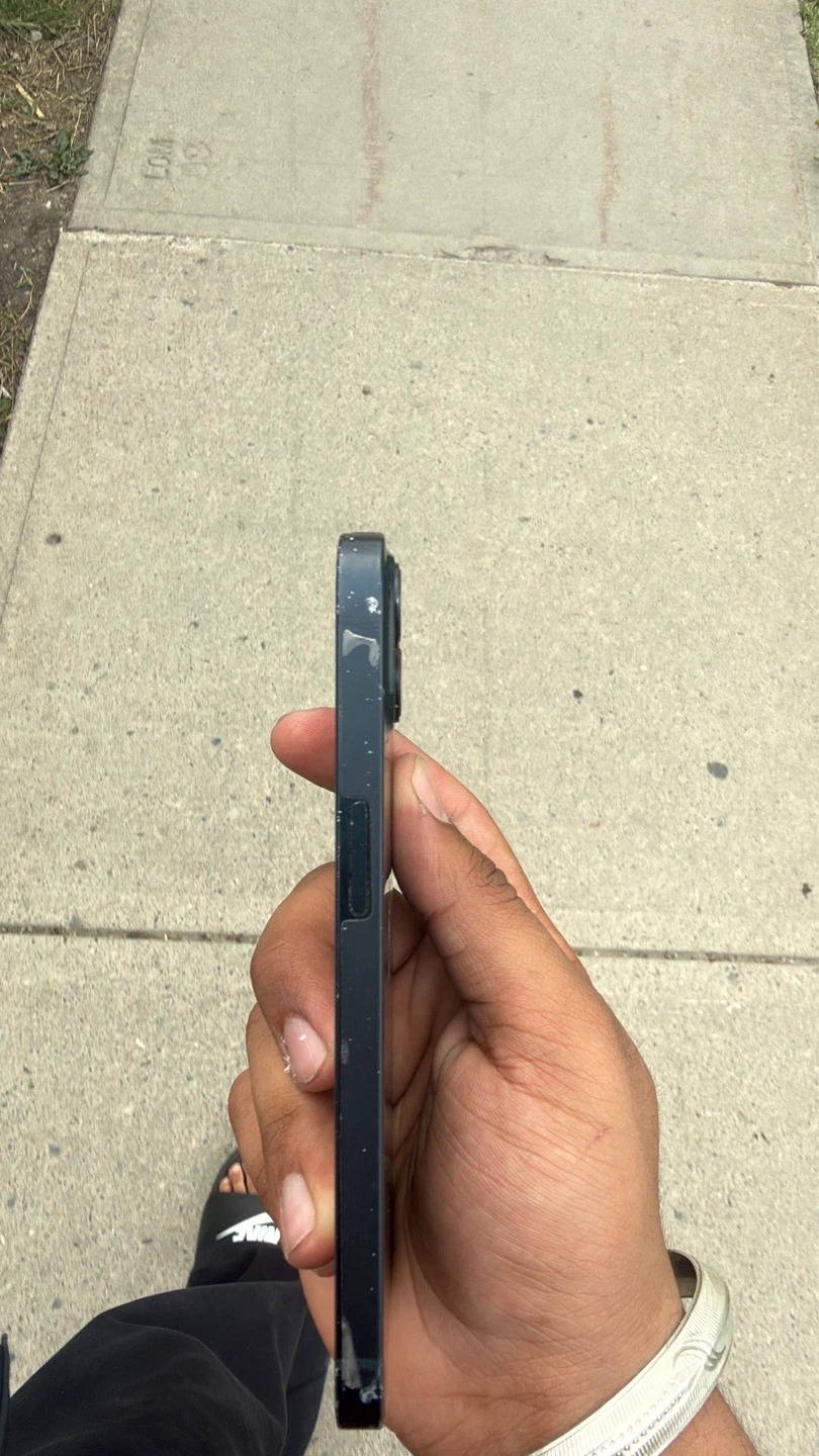 iPhone 13 (Used) - photo 5