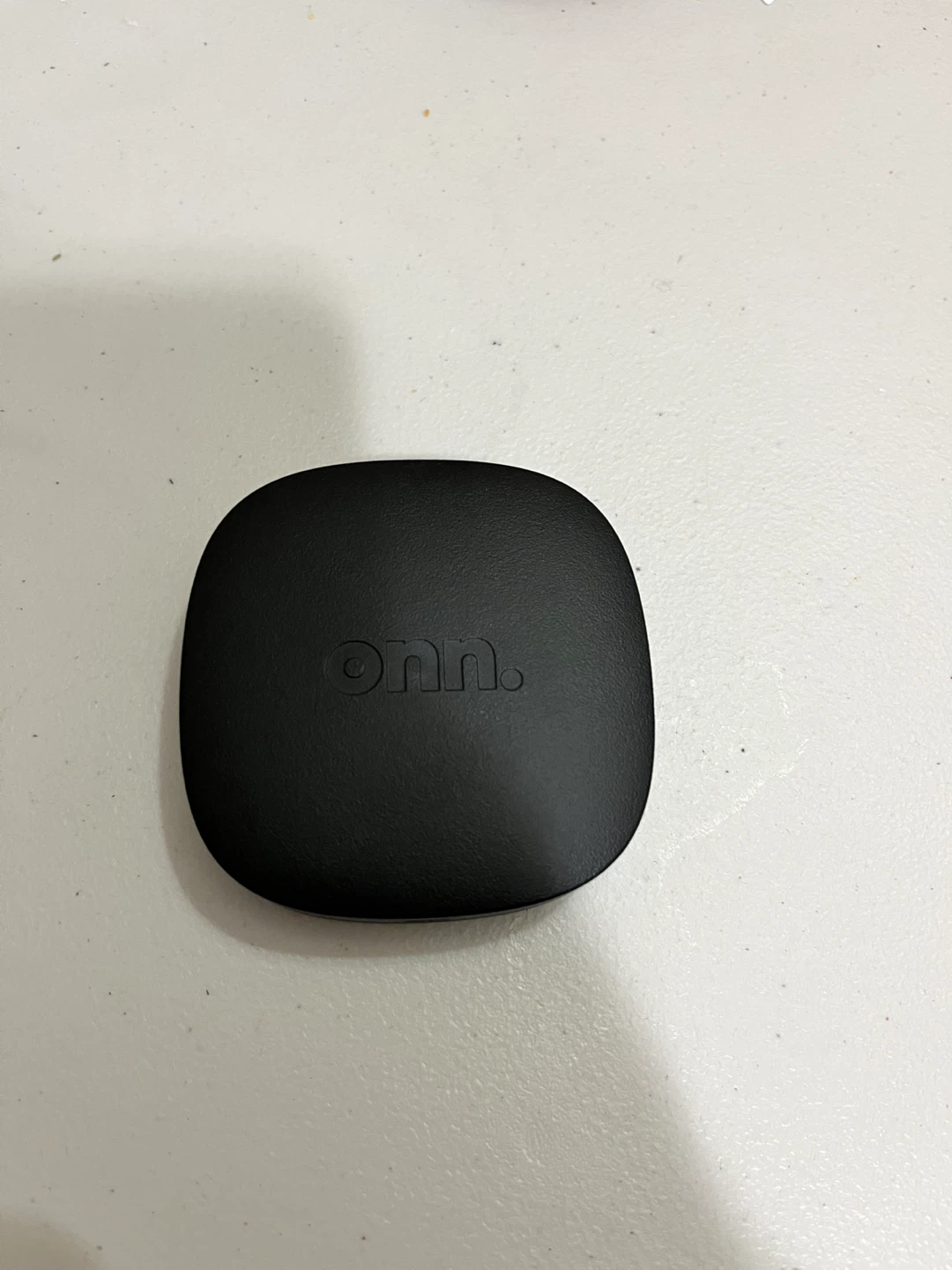 Onn. 4K Streaming Device with Remote - photo 3