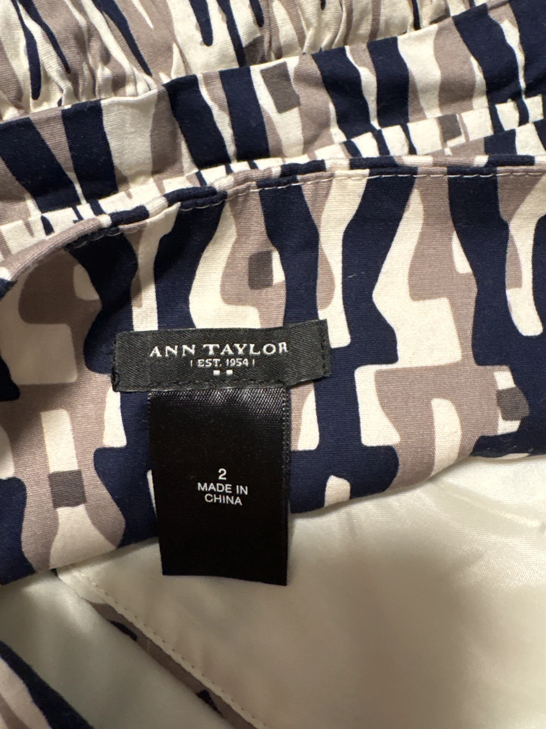 Ann Taylor Women's Dress Size 2 - photo 2