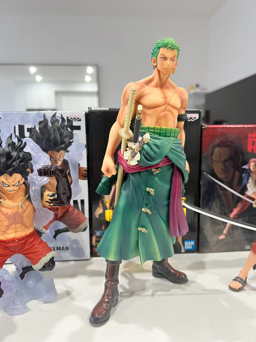 One Piece Shanks Zoro  Figure - photo 3