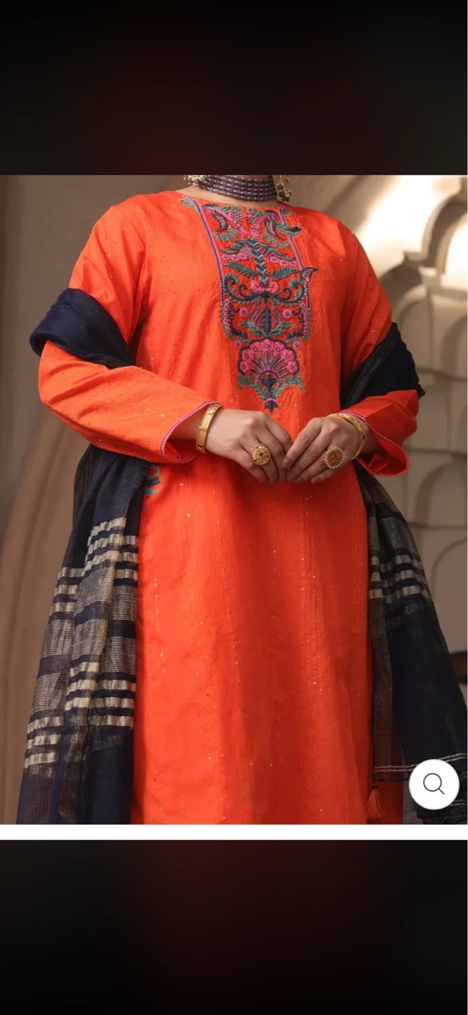 Orange embroidered kurta and pants set - photo 3