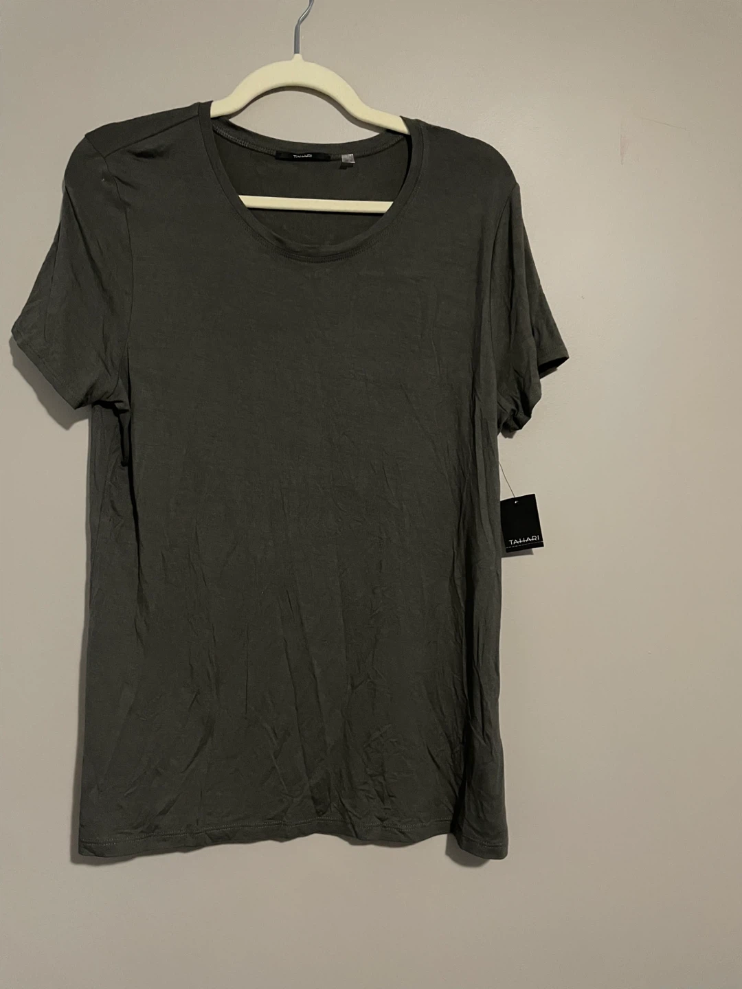 Tahari Women's Short Sleeve T-Shirt