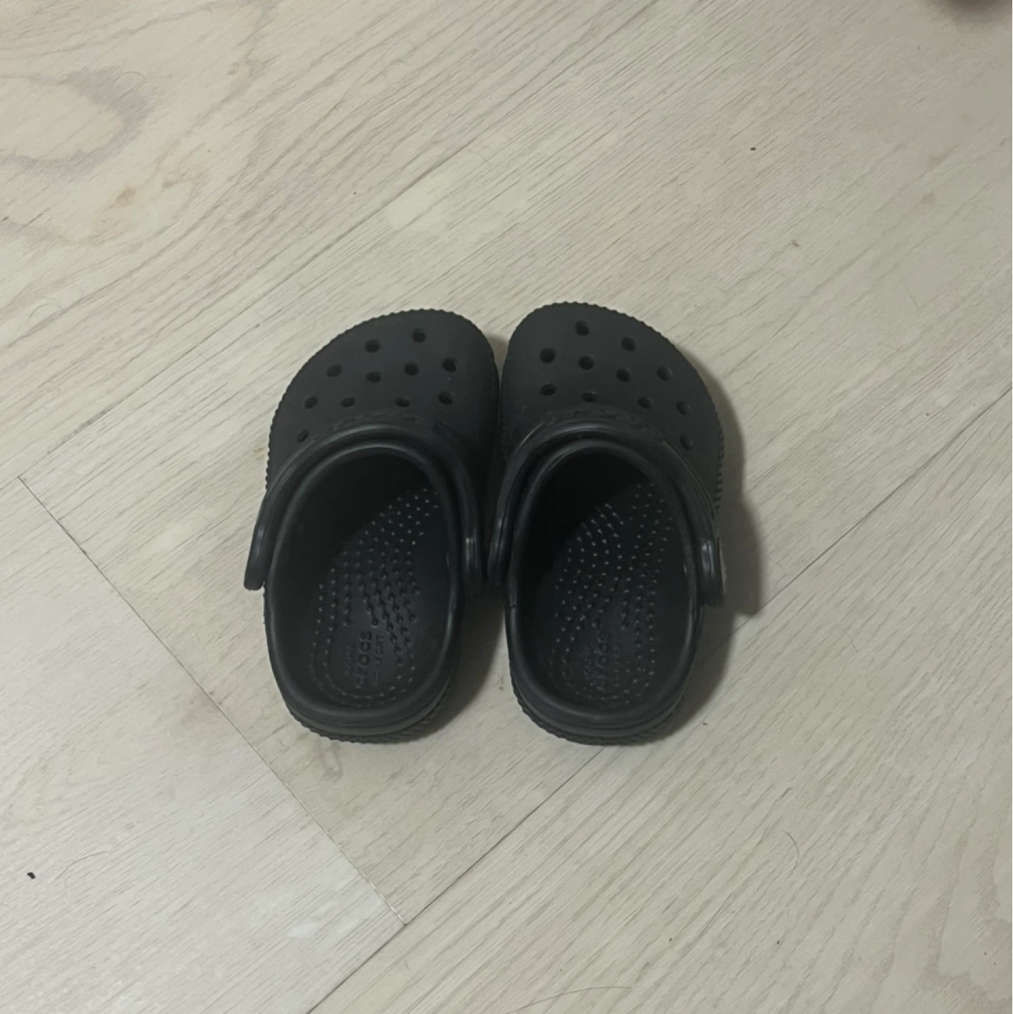 Black Crocs Littles