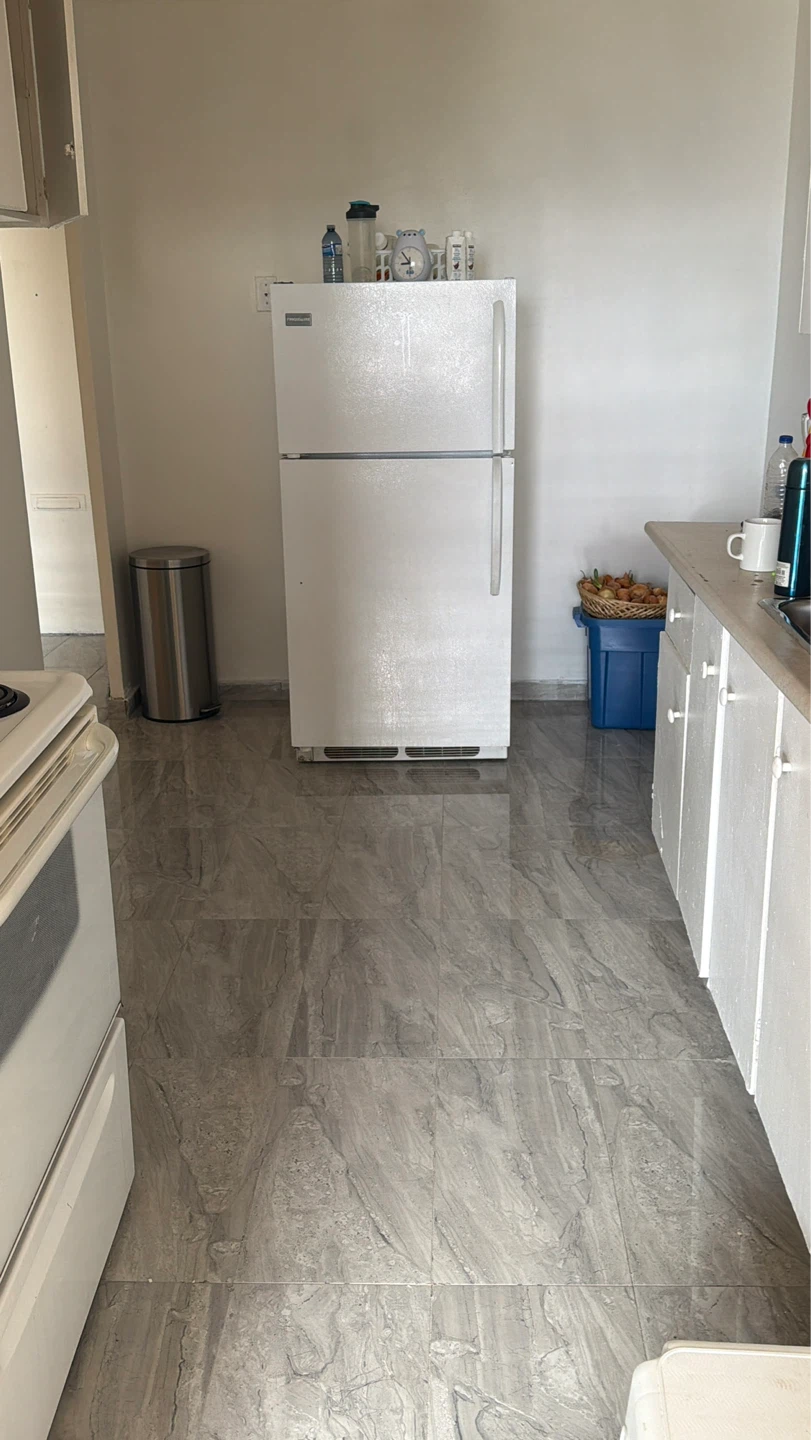 A room in 2 bedroom to rent. - photo 2