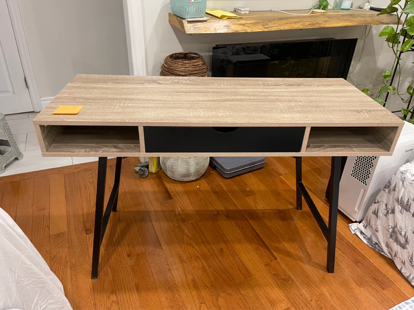 JYSK Desk with Drawer