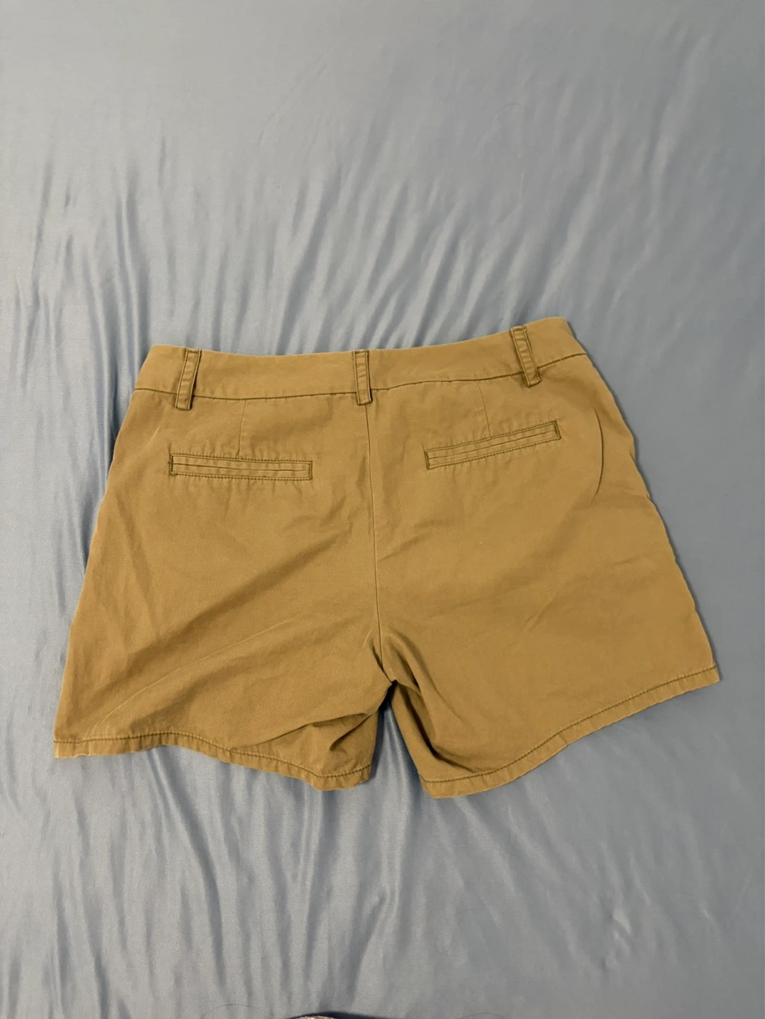 GAP Aubrey Khaki Shorts - photo 2