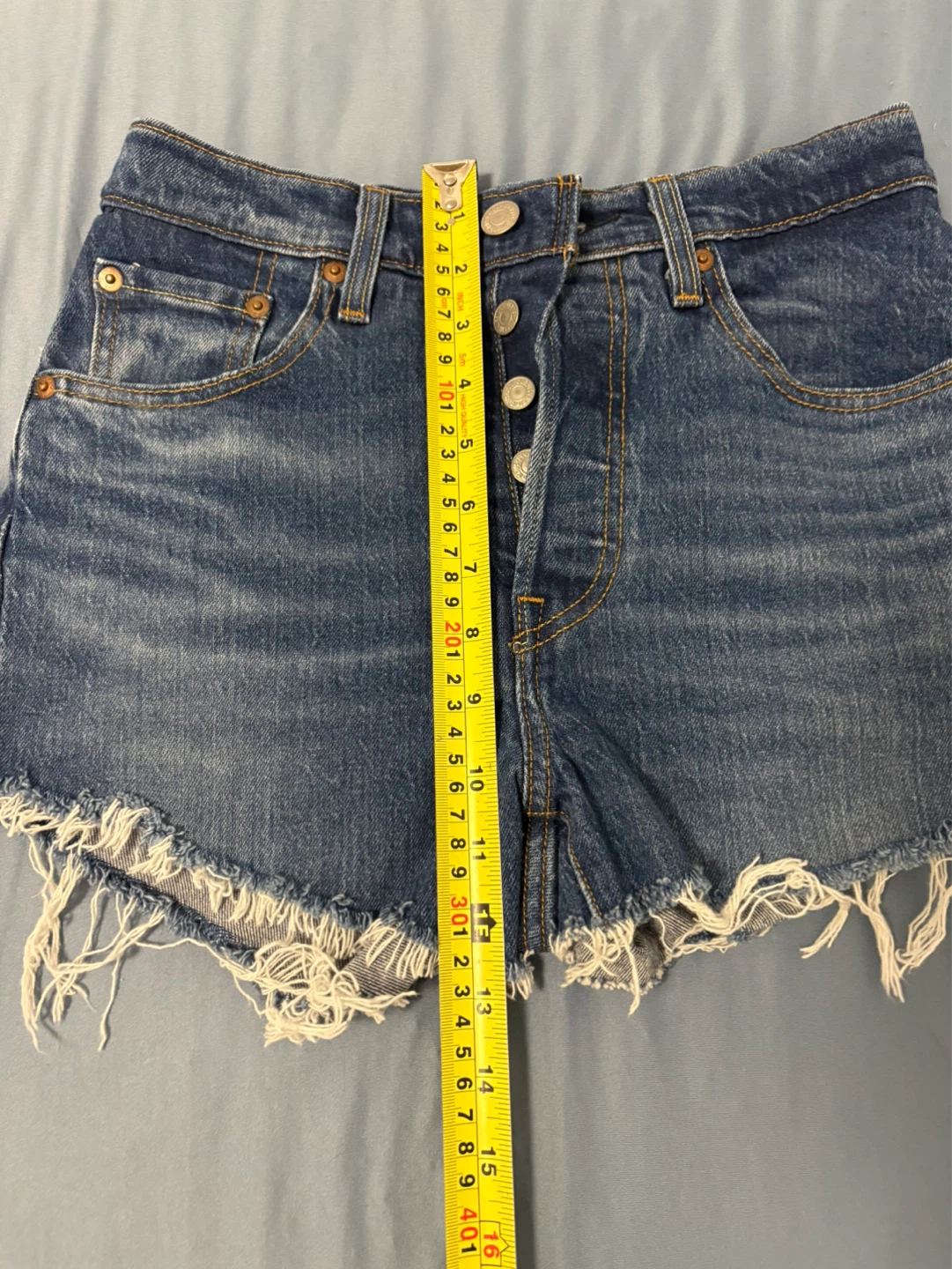 Levi's 501 Denim Cutoff Shorts Women's Size 26 - photo 3