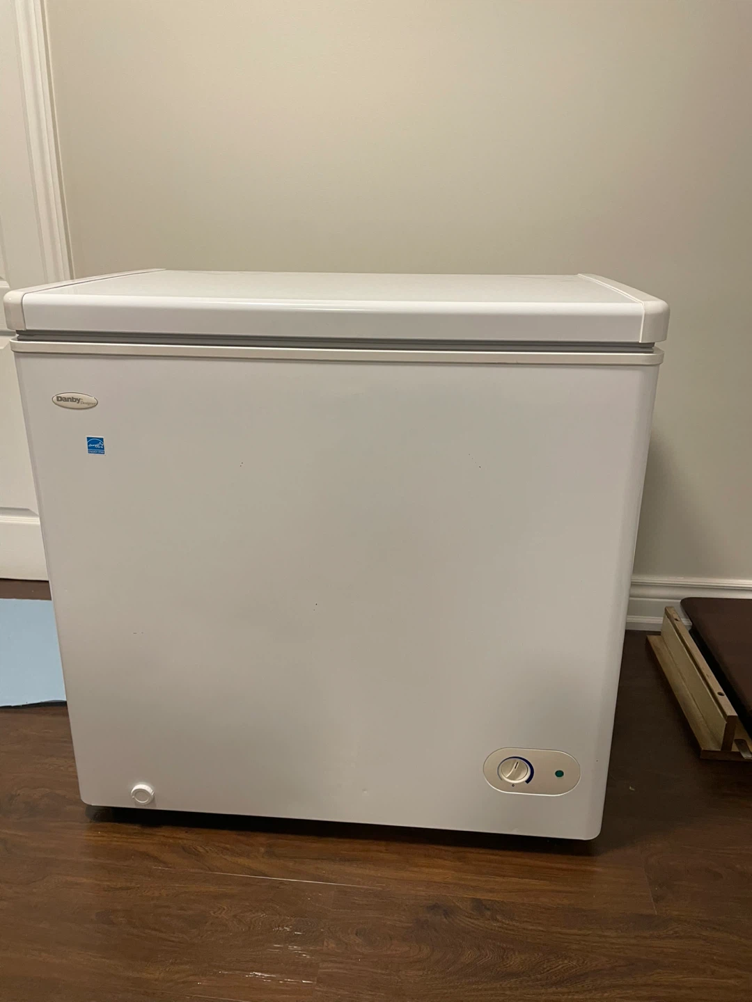 Danby Chest Freezer DCF051A1WDD - photo 4
