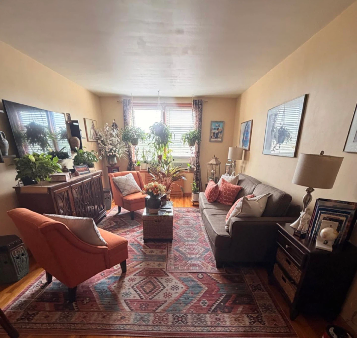 Mid century modern sofá bed and 2 chairs