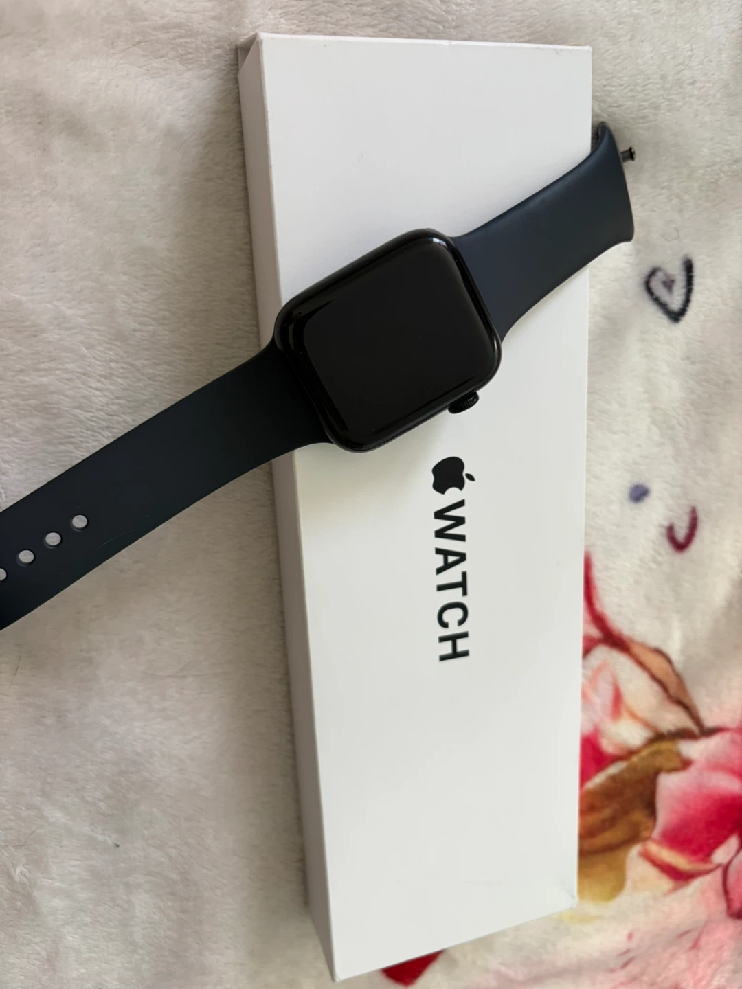 Apple Watch SE 2nd Gen 44mm $200 OBO