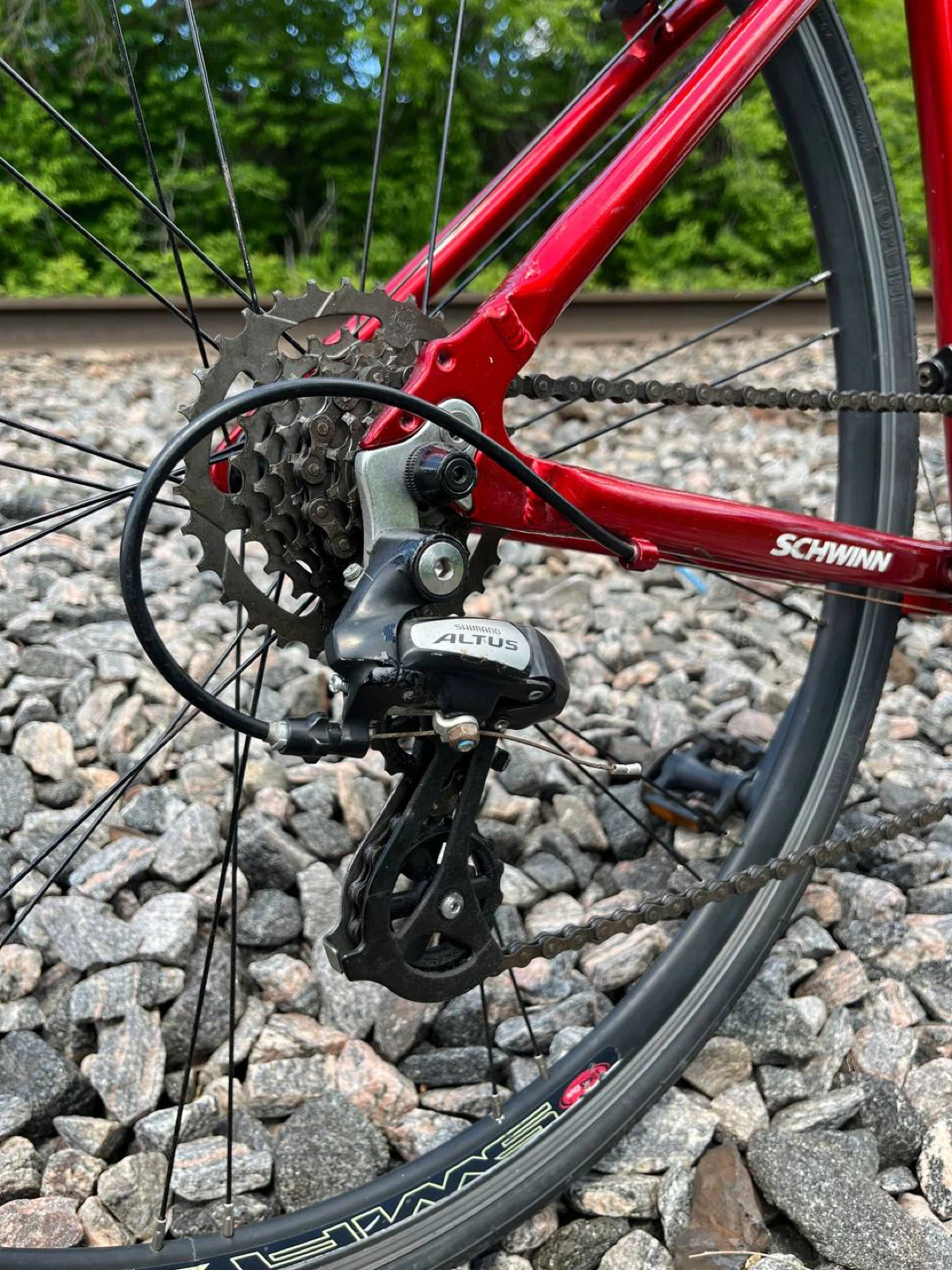 A Schwinn bicycle in perfect condition with low mileage. - photo 5