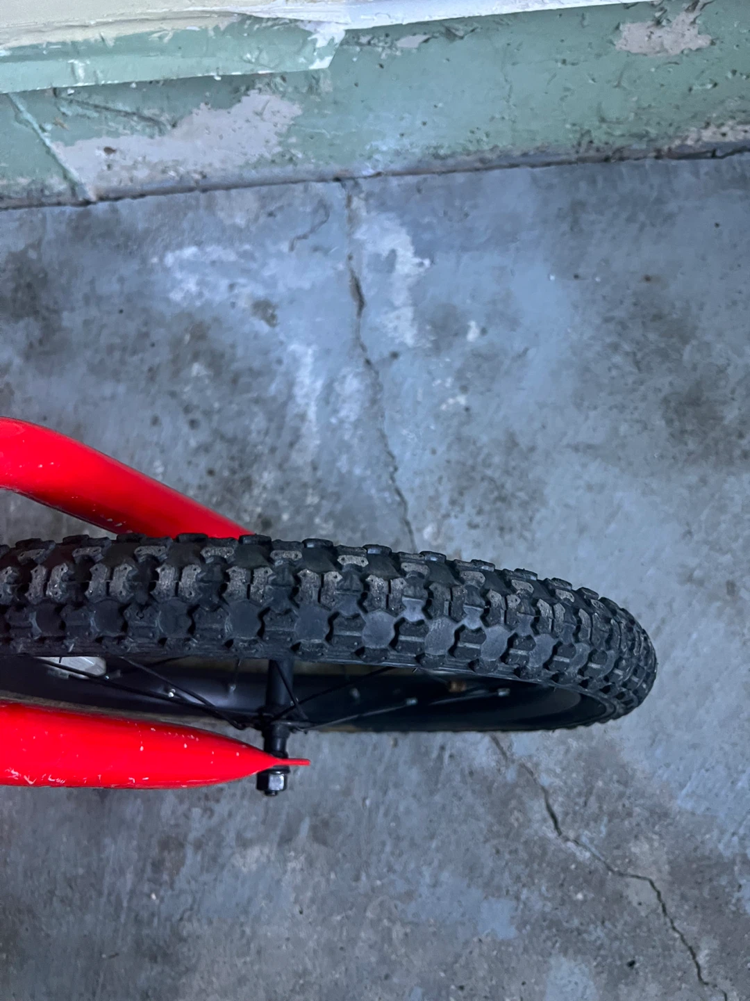 16” Red Movelo Rush Kids Bicycle(fairly new) - photo 4