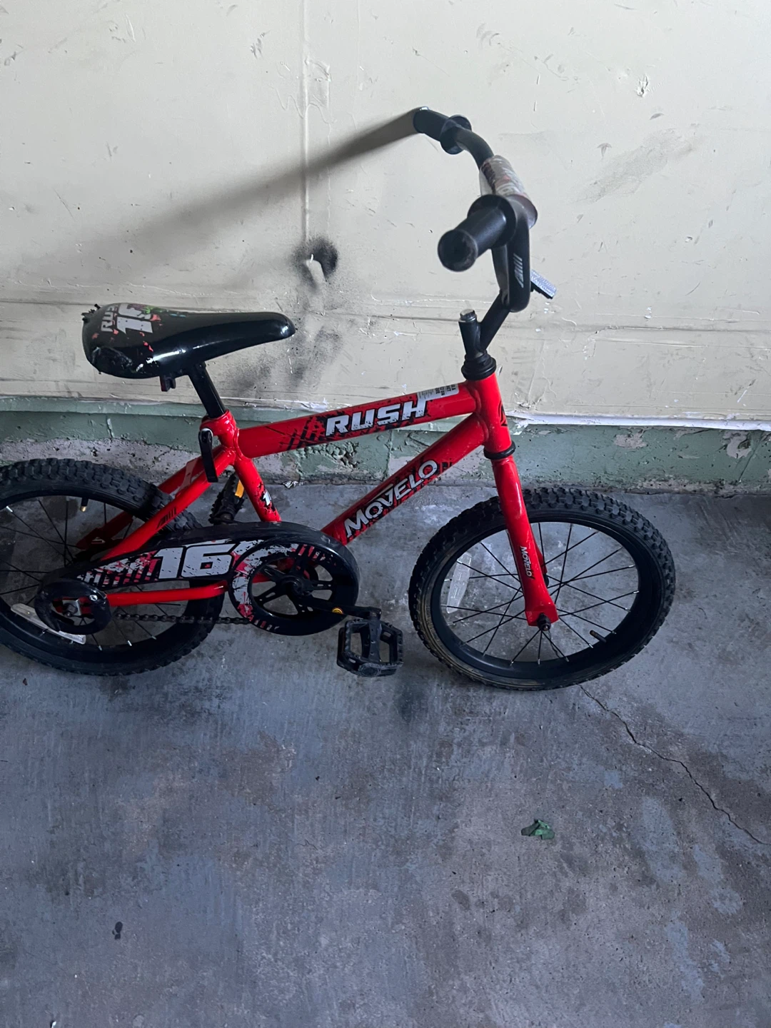 16” Red Movelo Rush Kids Bicycle(fairly new) - photo 5