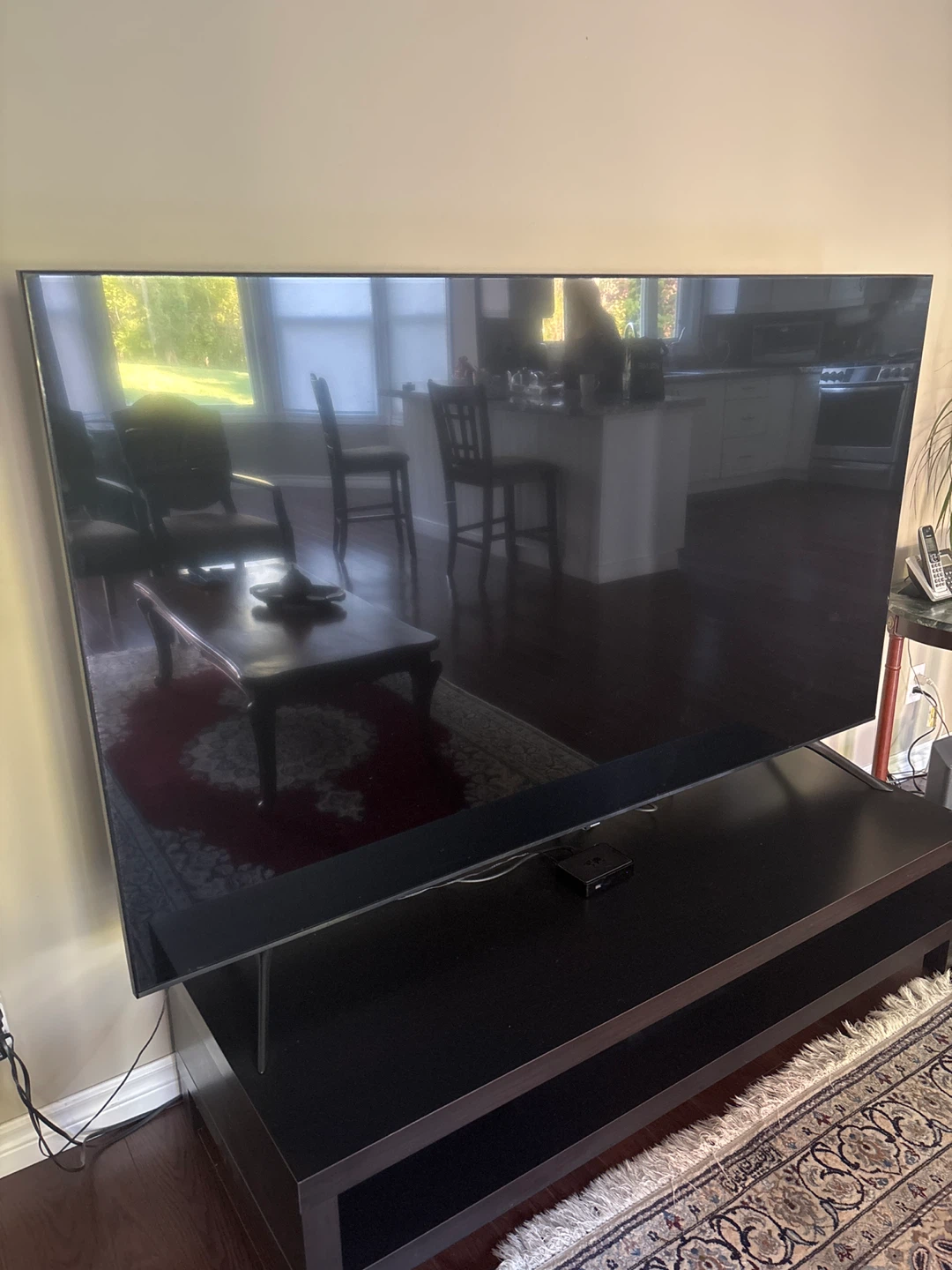 Samsung 75" 4K Smart TV UN75TU8000 - photo 4
