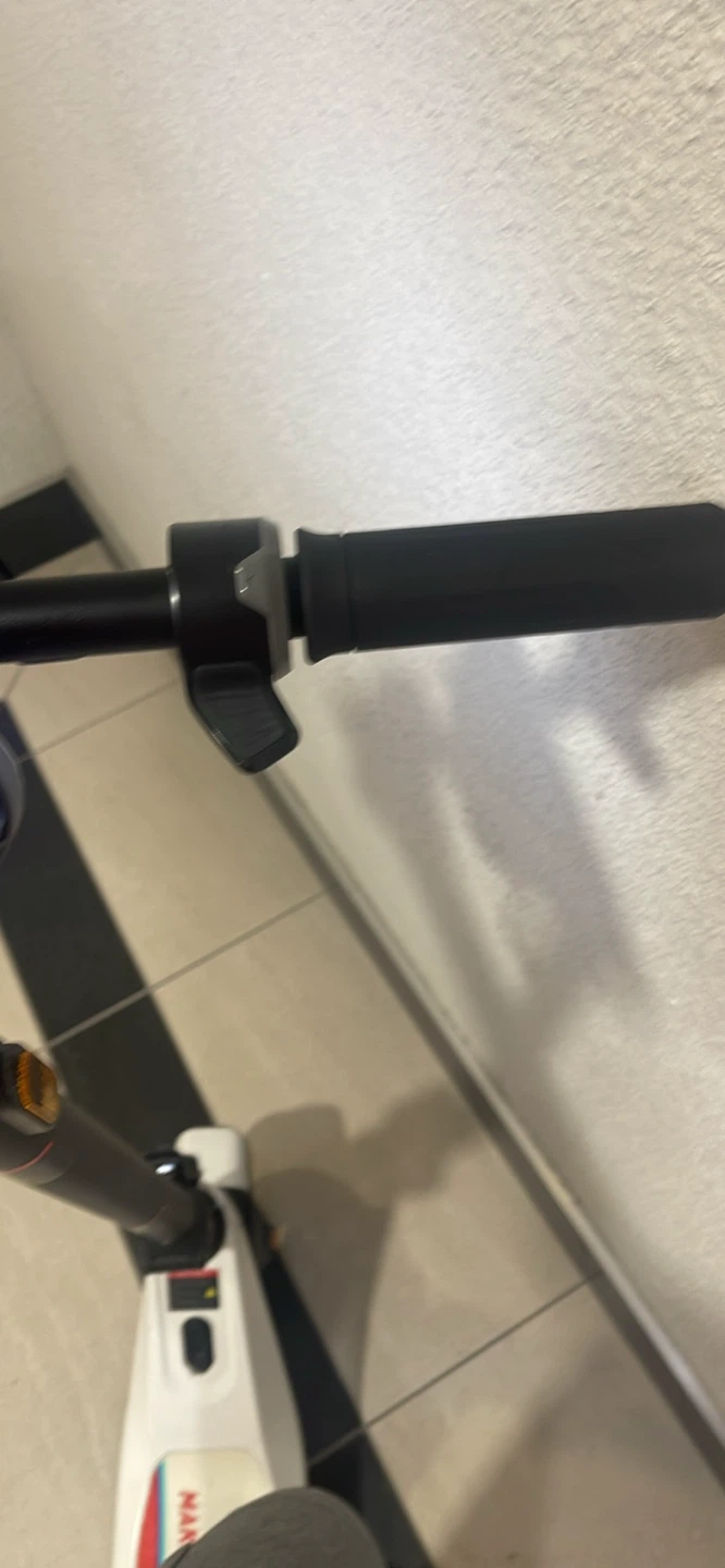 White NIU KQI2 PRO Electric Scooter - photo 4