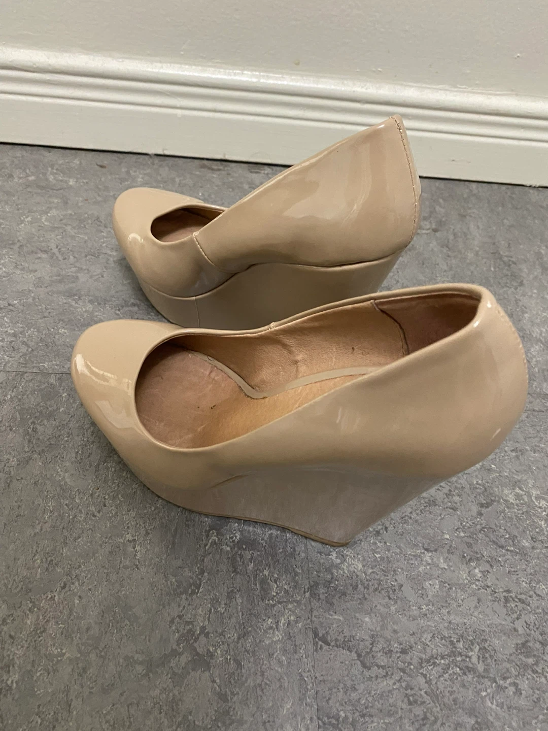 SIZE 8 ALDO HEELS COMFIEST PAIR ORIGINALLY $210