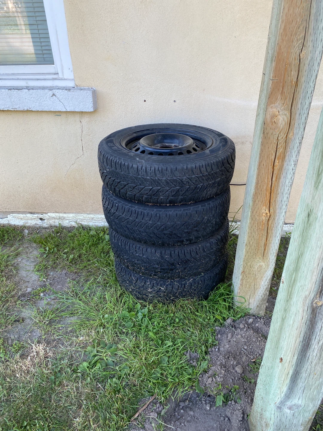 Set of 4 Used Tires - photo 2