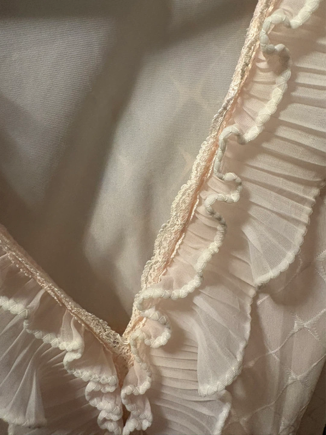 Vintage Pink Nightgown with Ruffles - photo 5