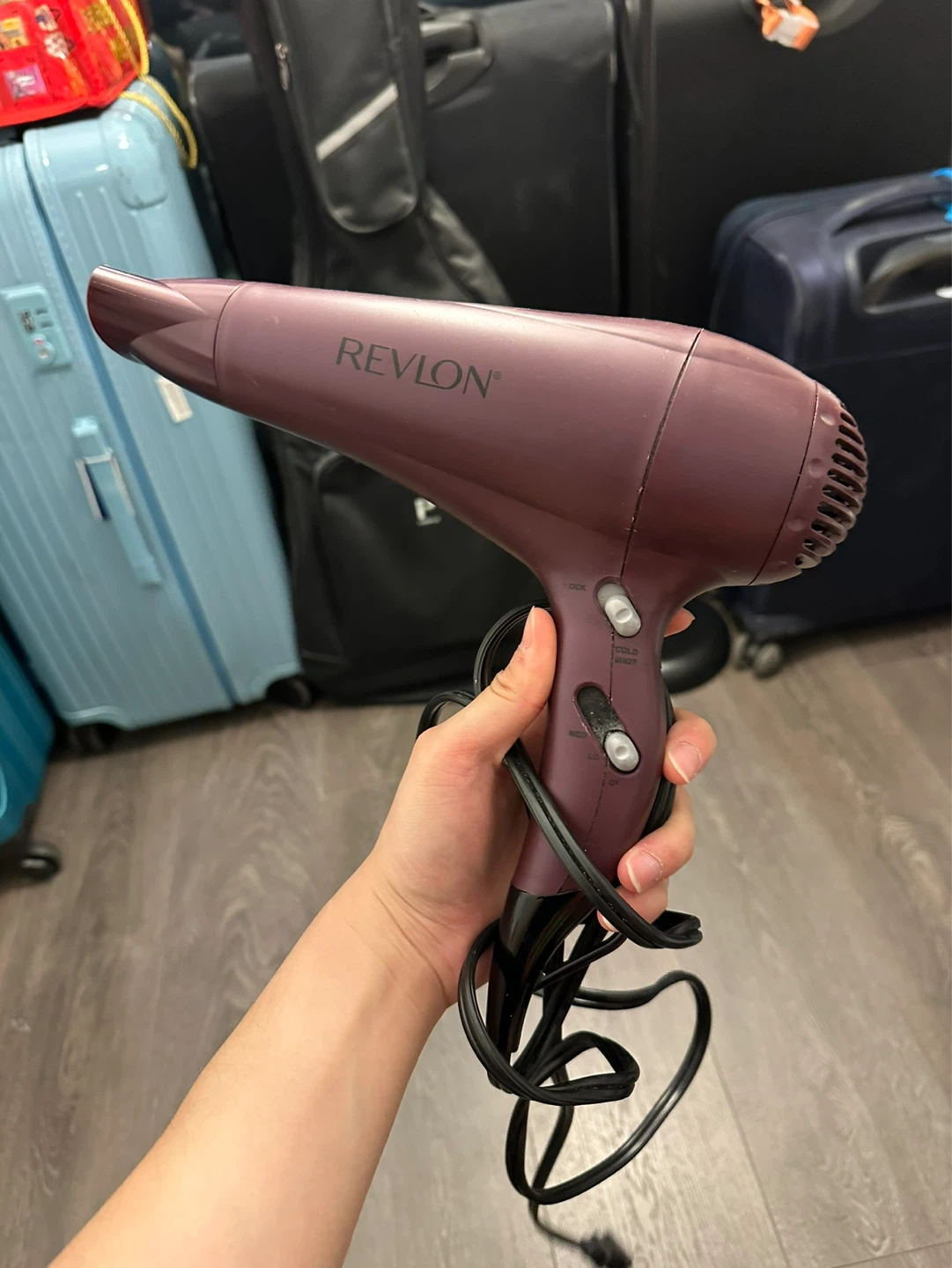 [FREE] Revlon Hairdryer