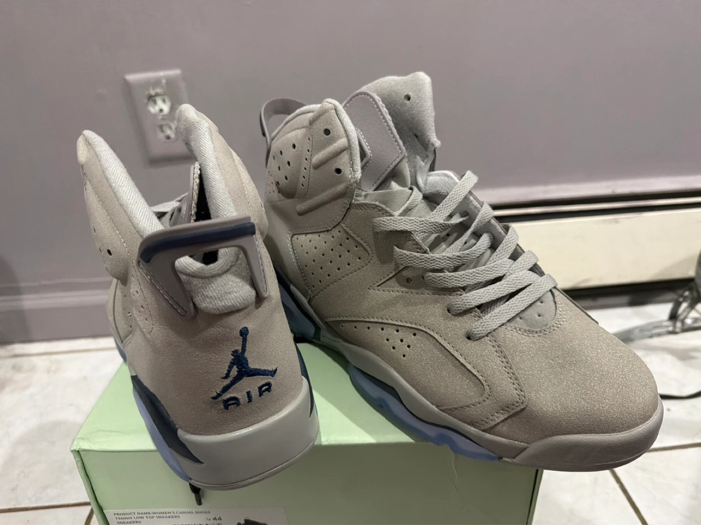 Air Jordan 6 Retro Sneakers