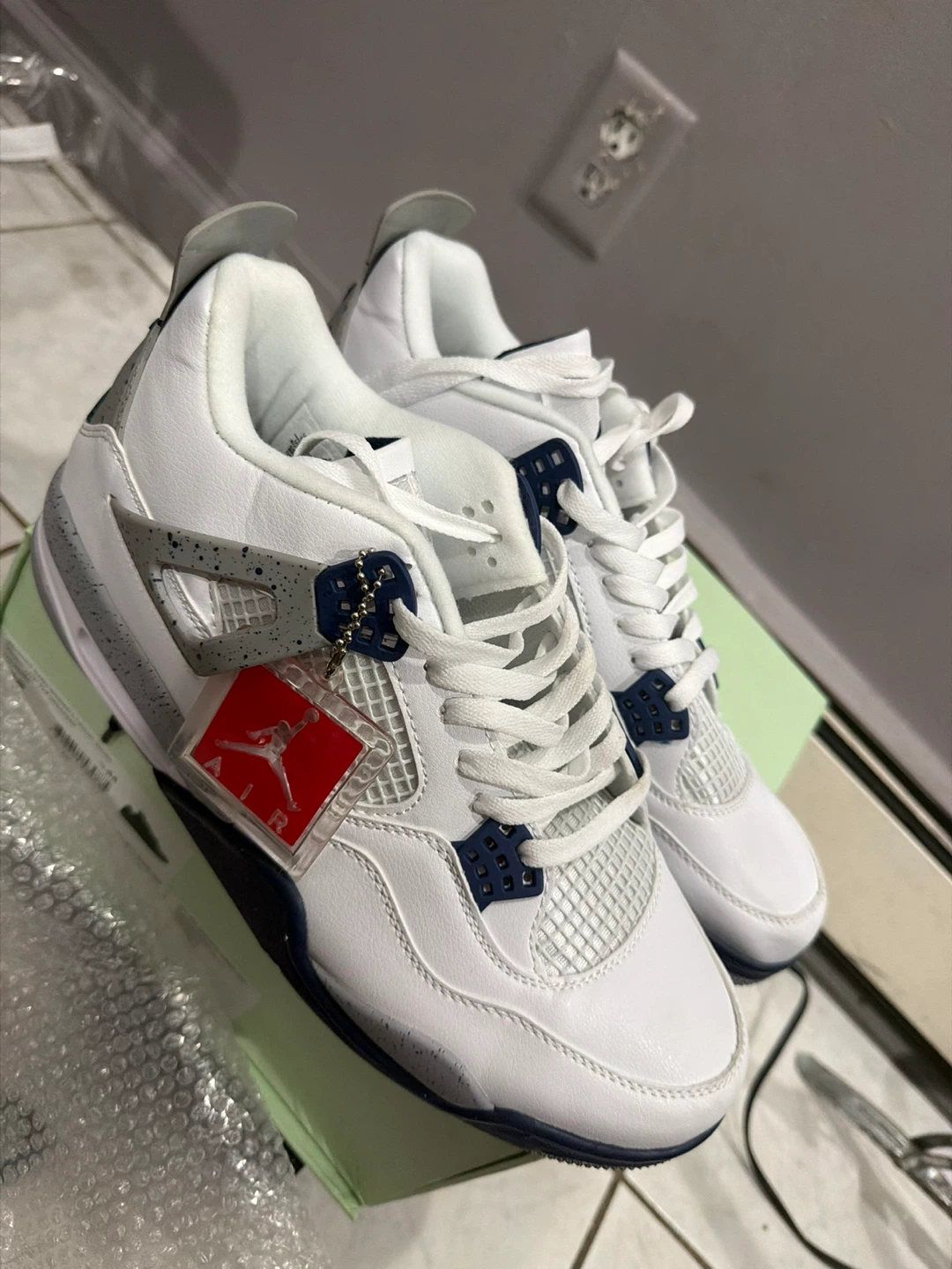 Air Jordan 4 Retro White Navy Cement