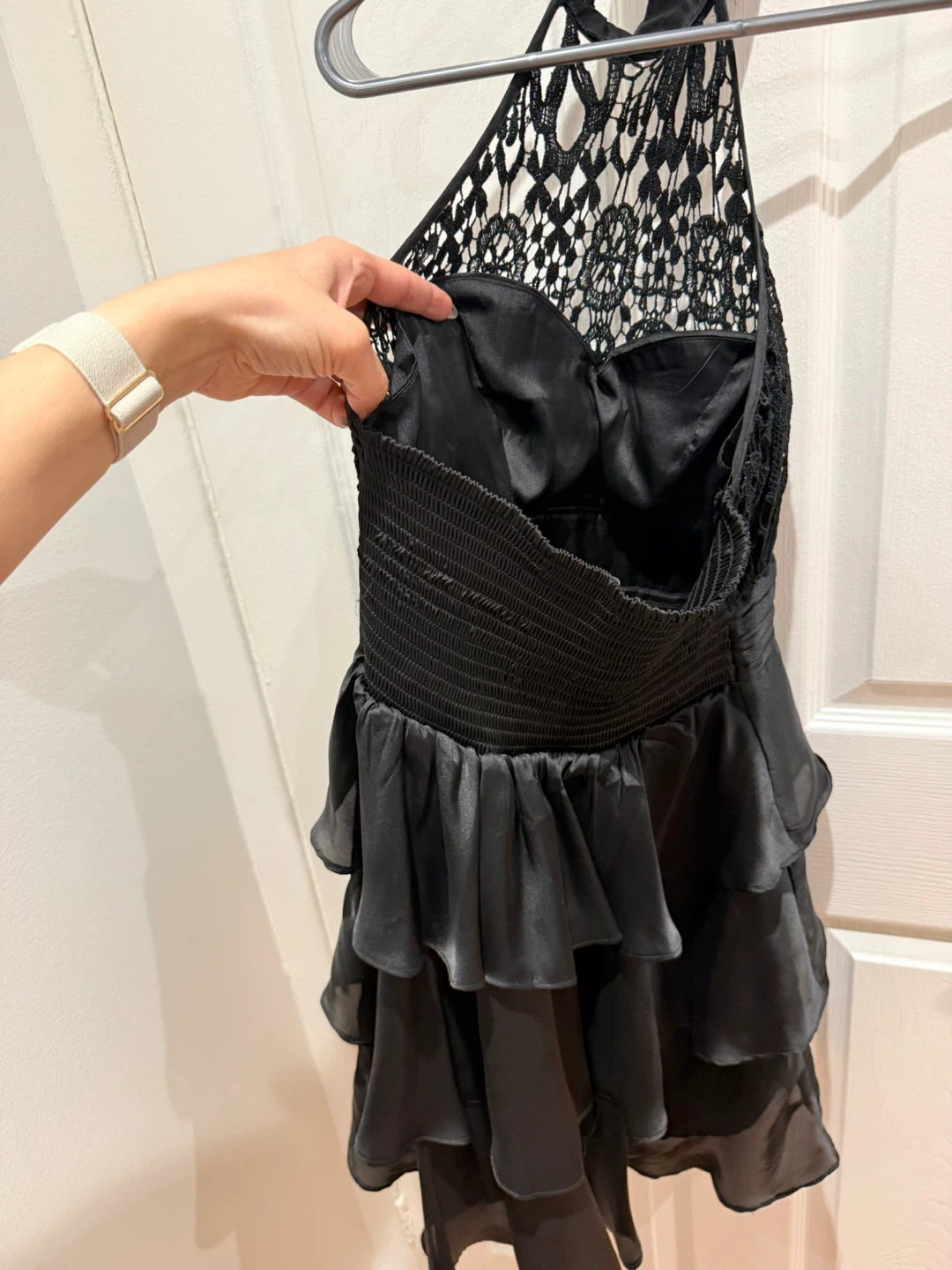 Black lace halter dress - photo 3