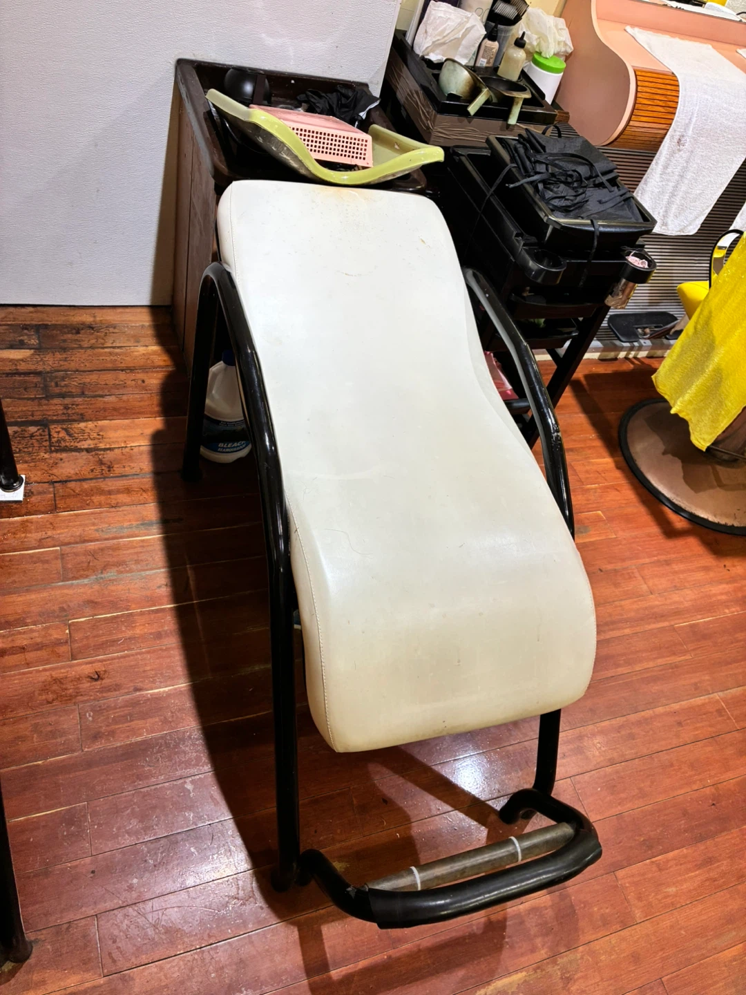 Shampoo Chair