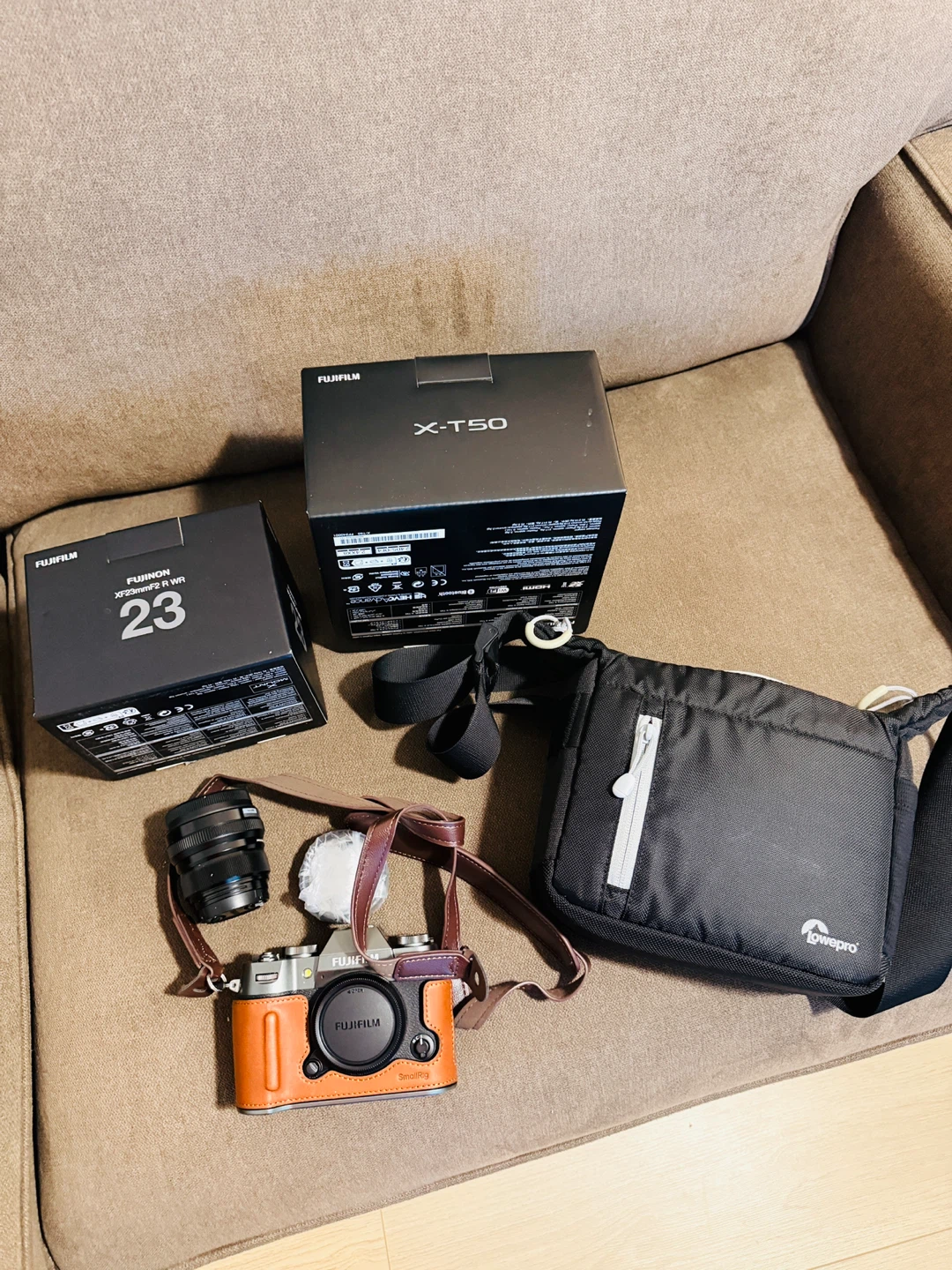 Fujifilm X-T50 Camera with XF 23mm f/1.4 R LM WR Lens - photo 2