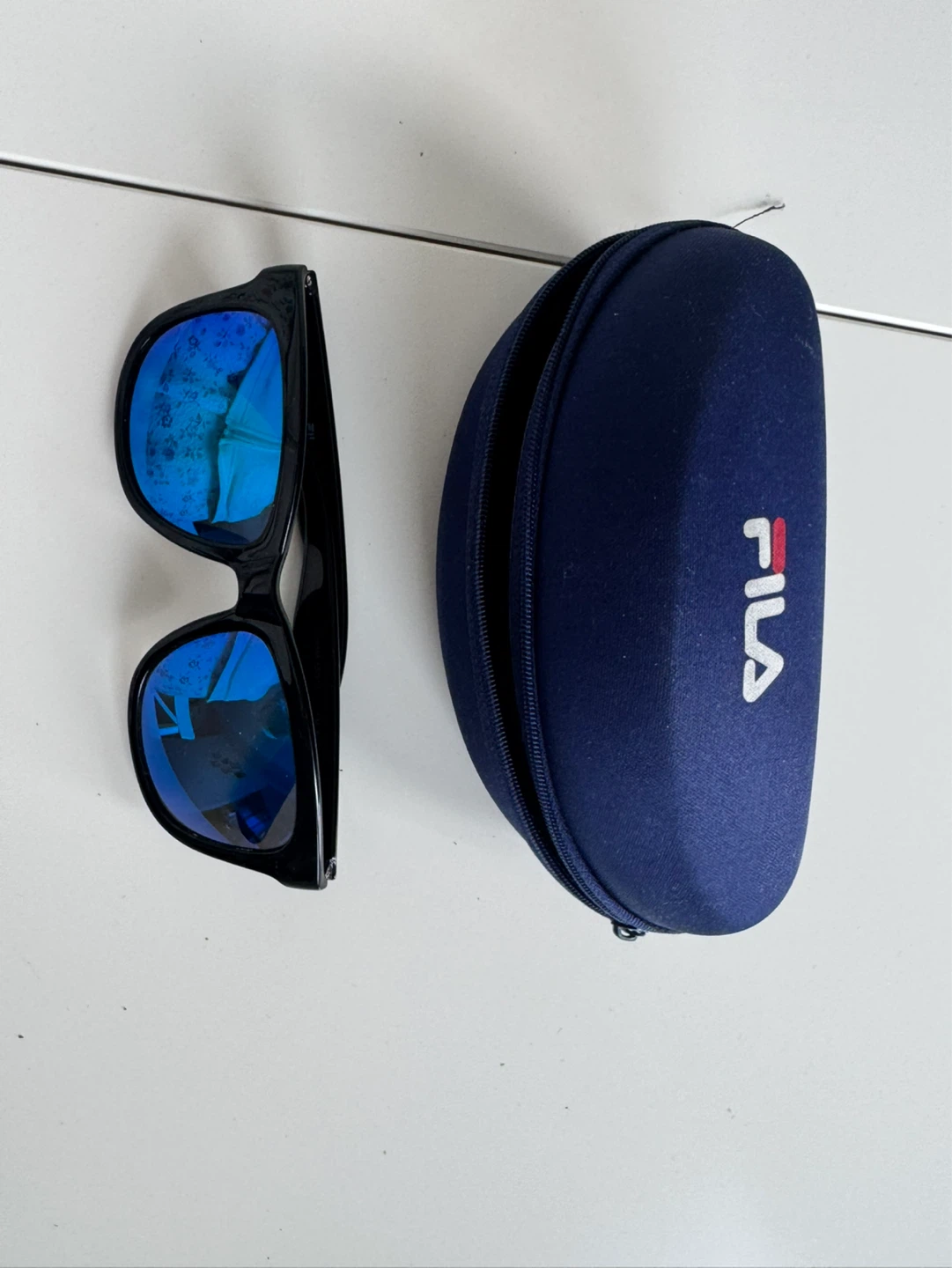 Fila Sunglasses with Case - photo 2