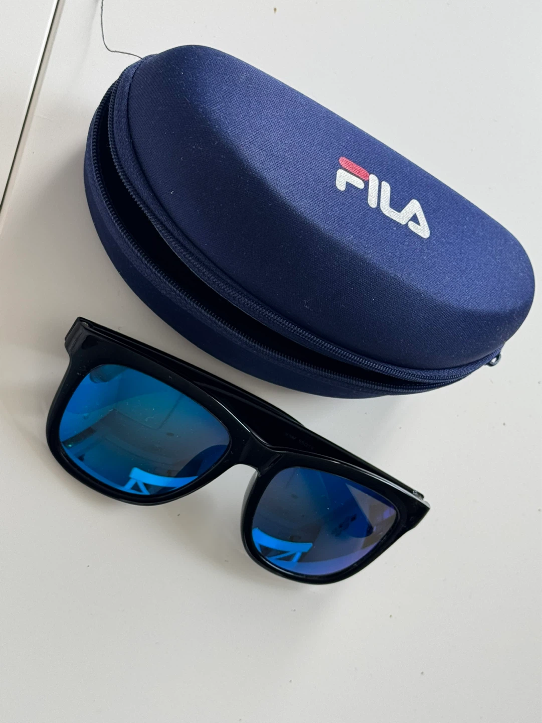 Fila Sunglasses with Case - photo 3