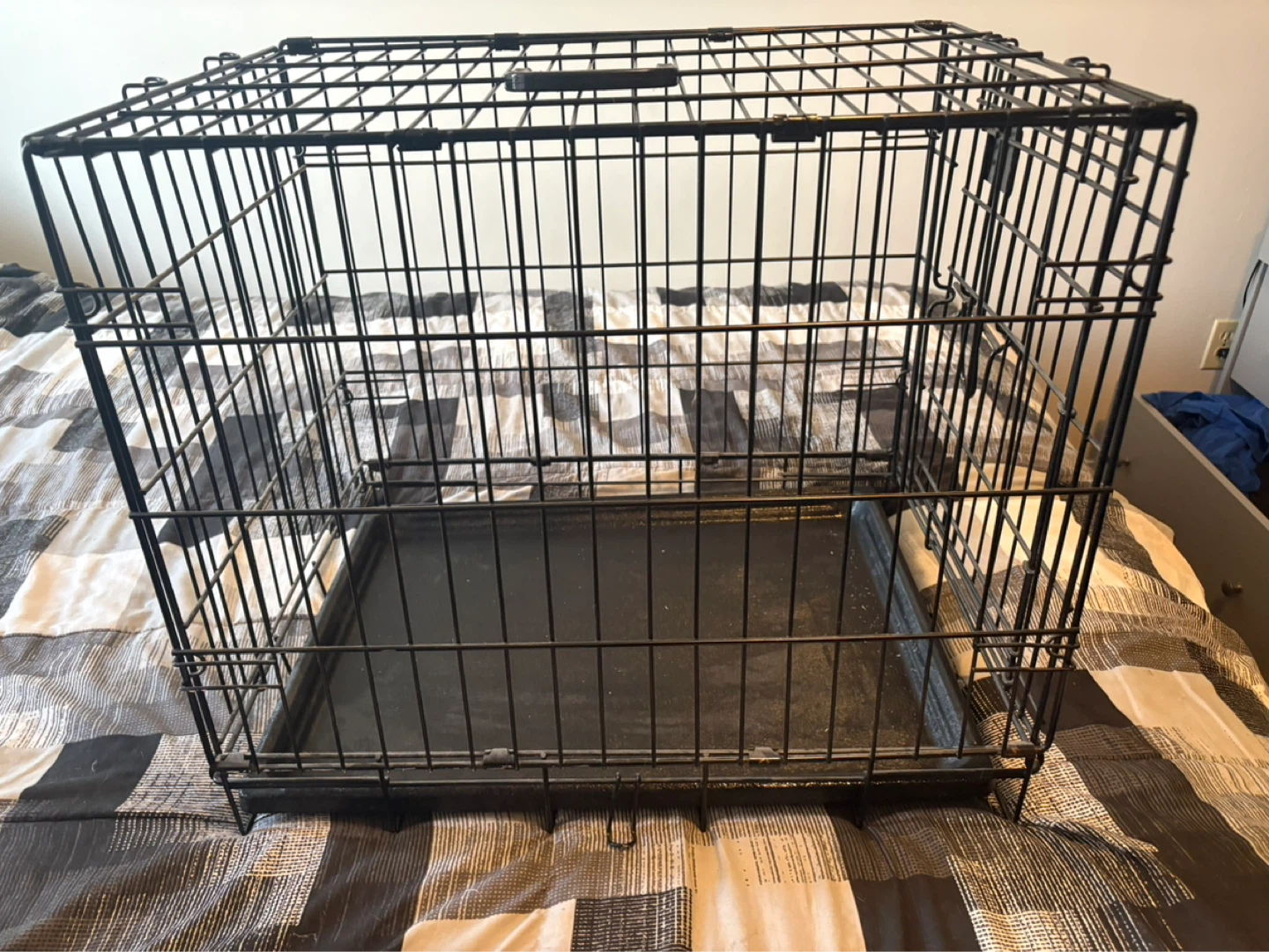 Pet Lodge Dog Crate with Tray - photo 2
