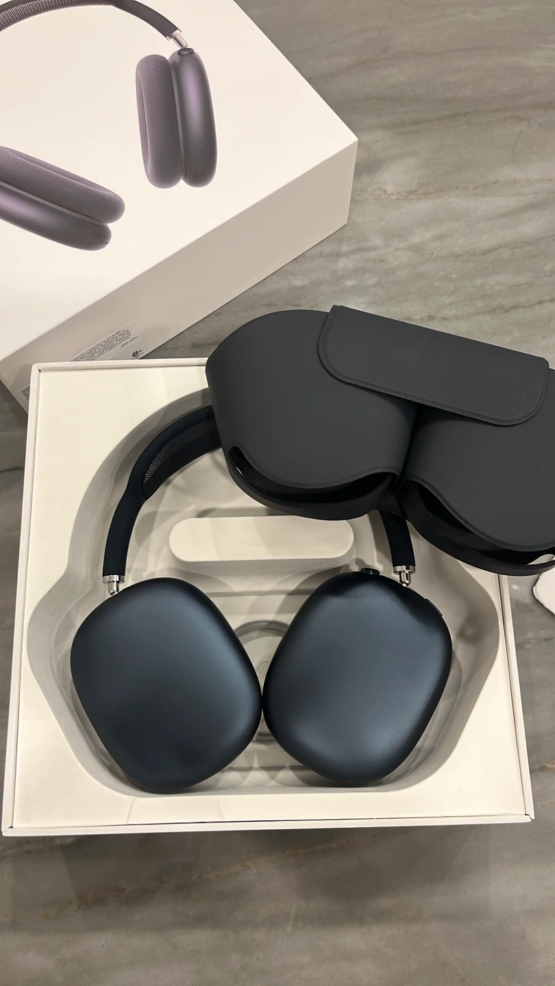 Apple AirPods Max Headphones - photo 2
