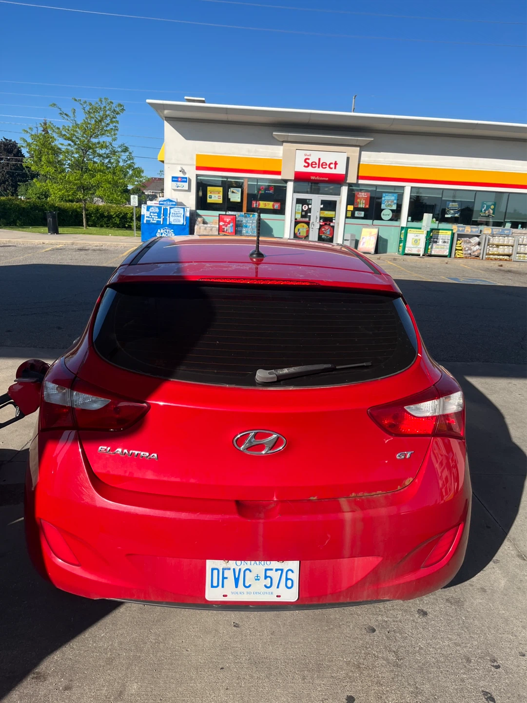 Red Hyundai Elantra GT - photo 5