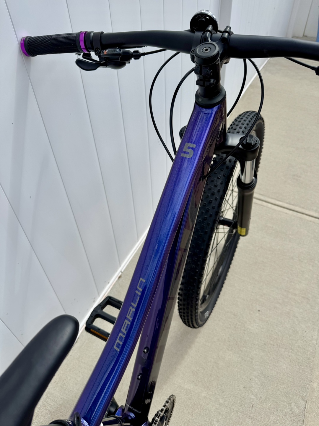 Trek Marlin 5 mountain bike MTB trail - photo 2