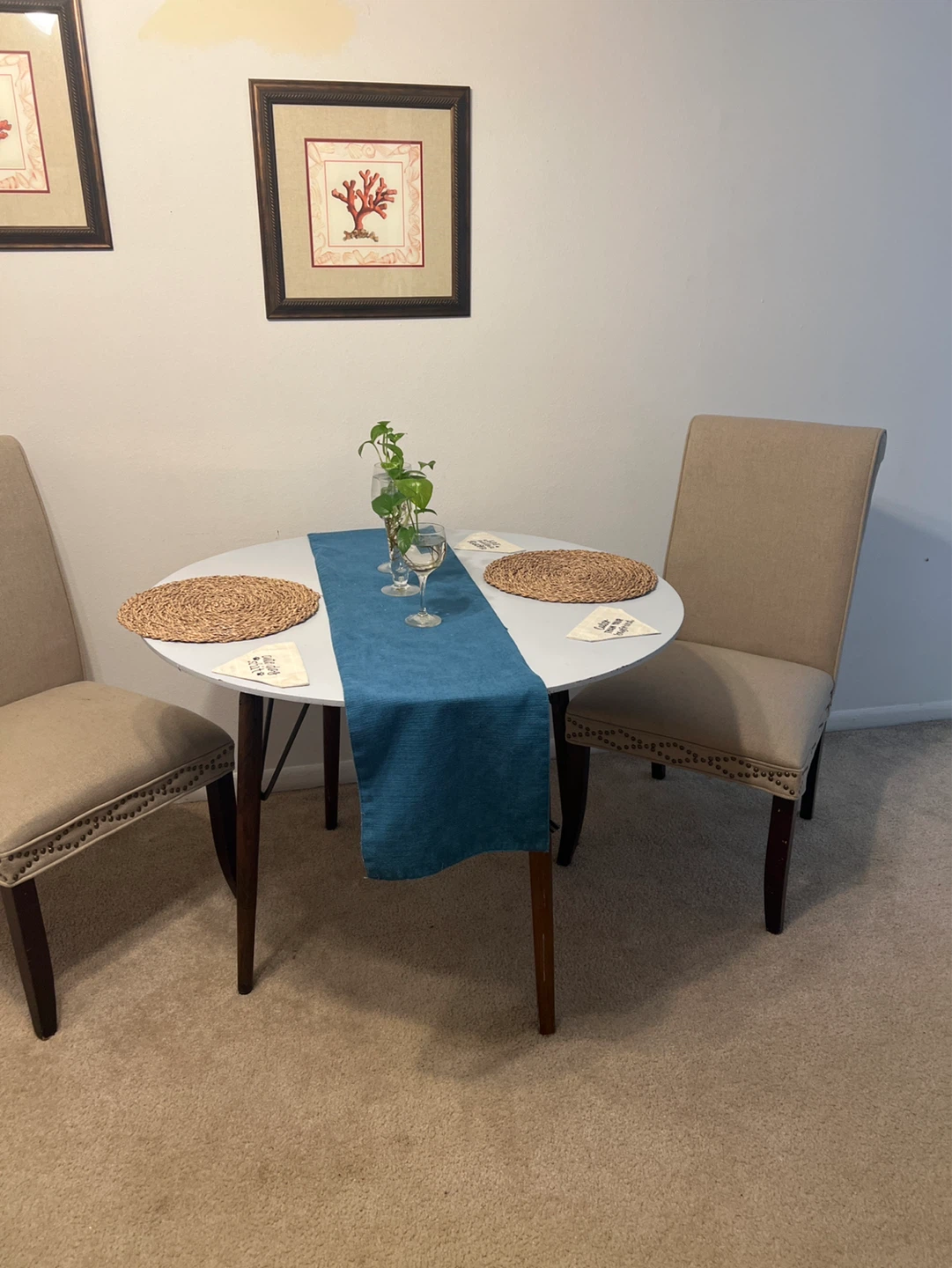 Round Dining Table with 2 Chairs