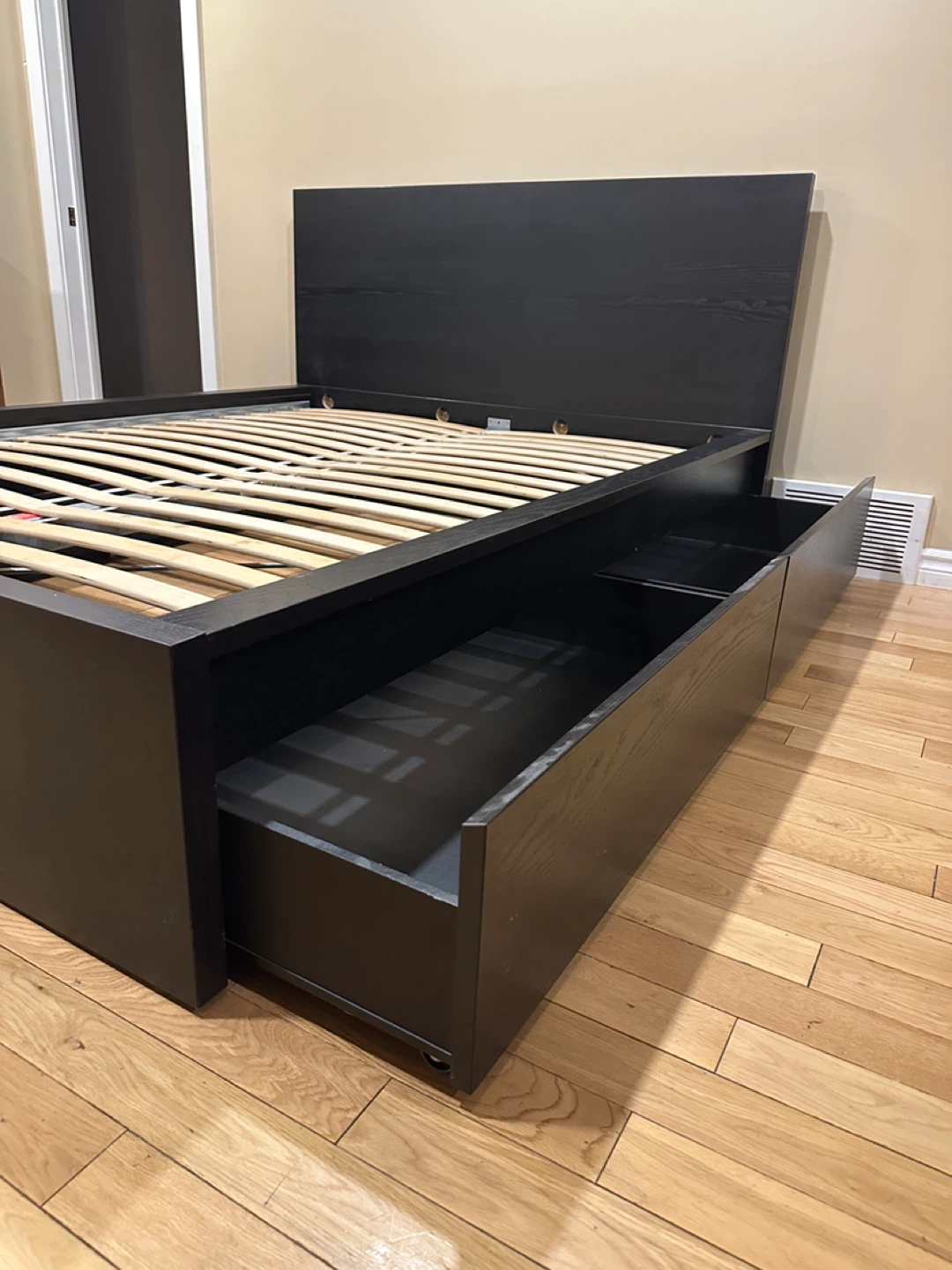 IKEA MALM Queen Size Storage Bed (CAN DELIVER) - photo 4