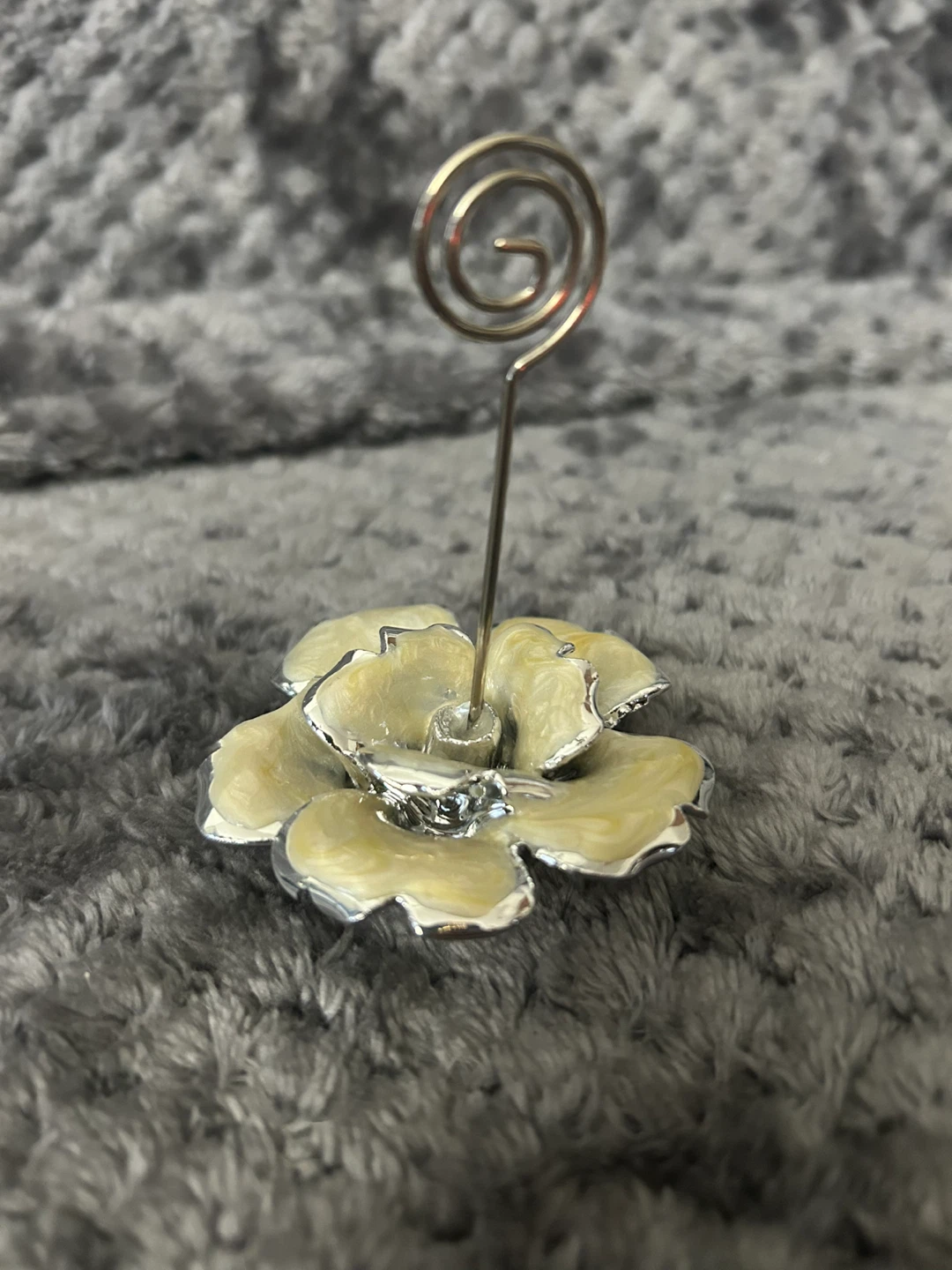 Decorative Flower Photo/Card Holder