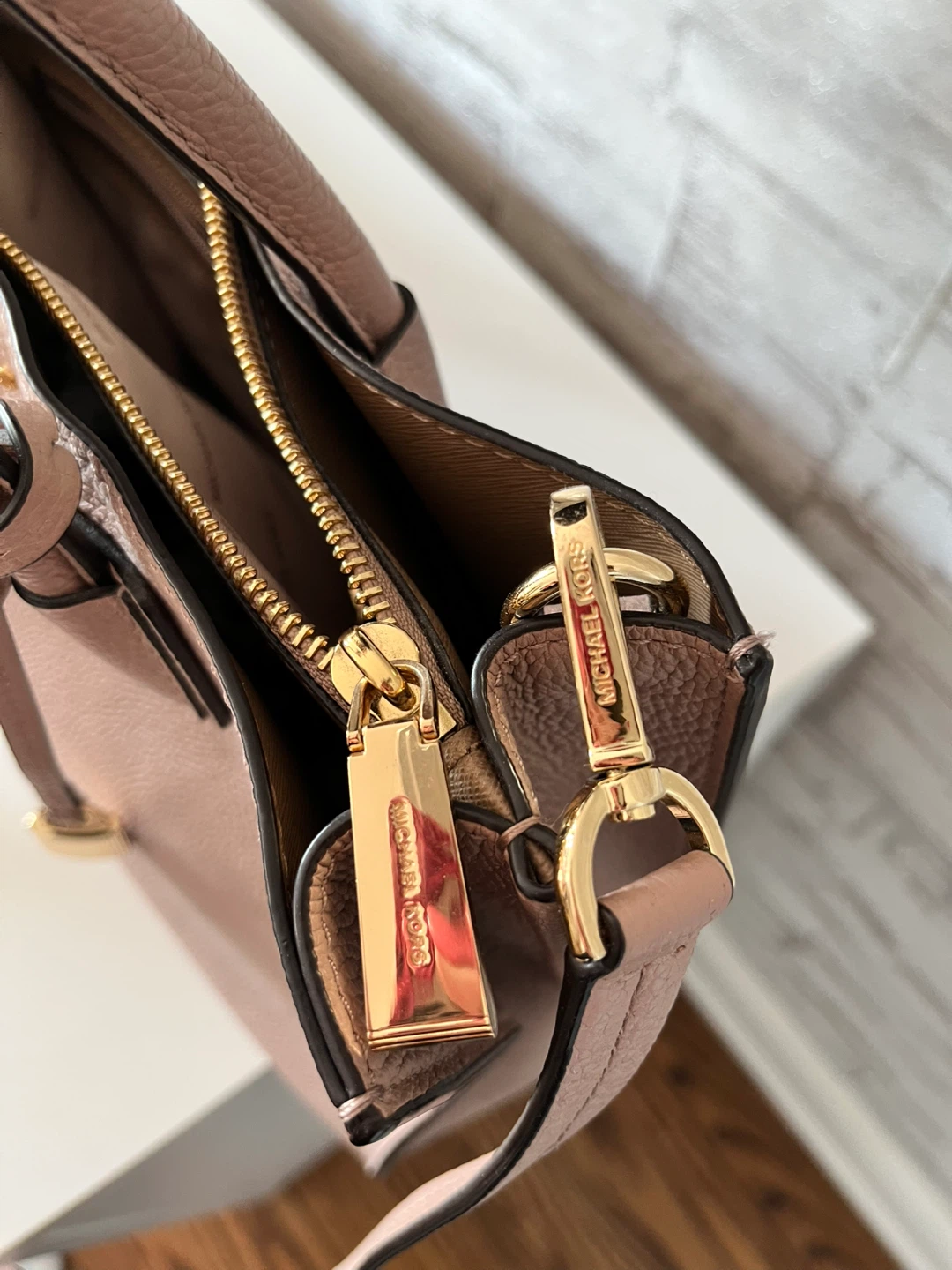 Michael Kors Handbag - photo 5