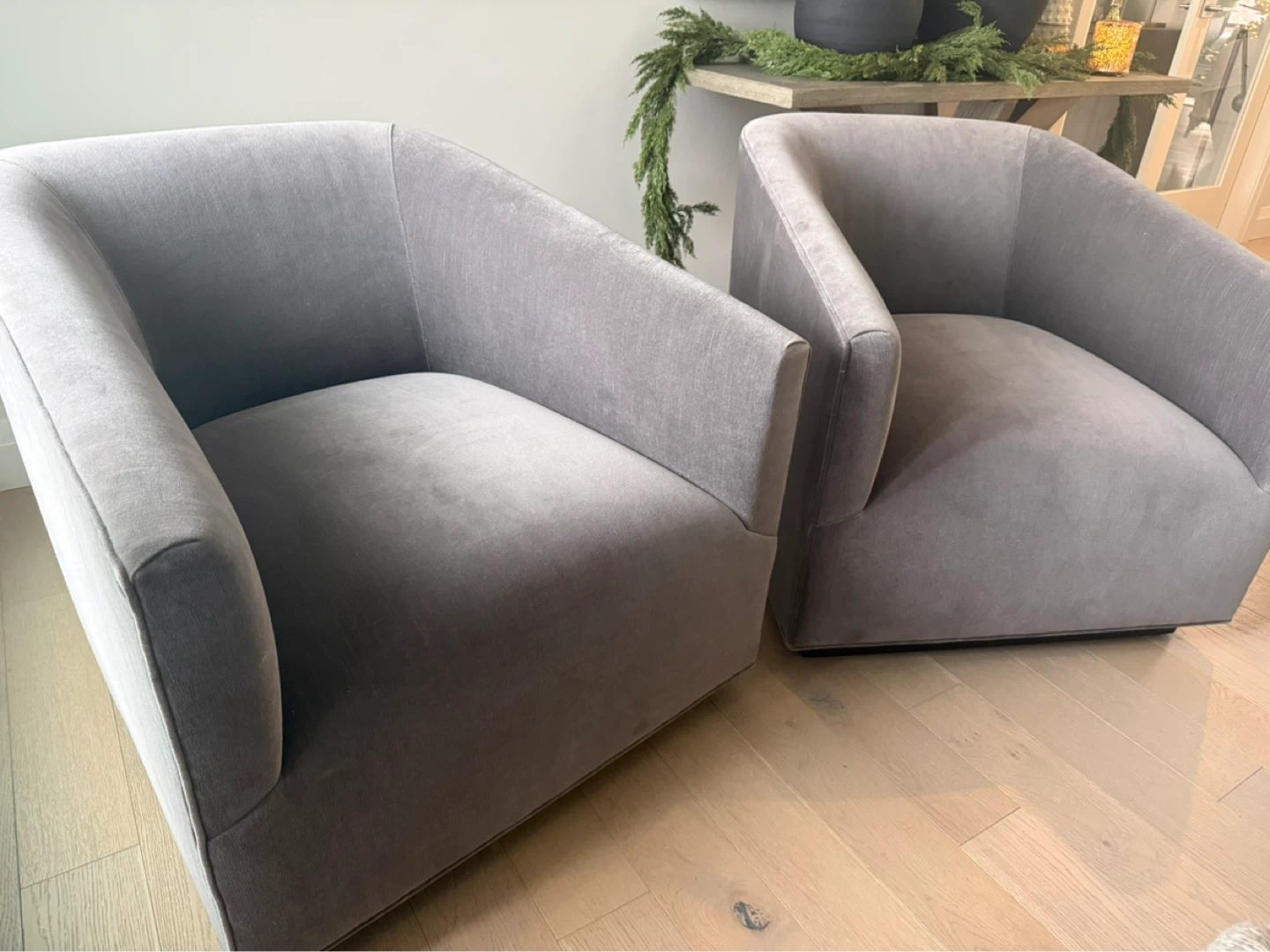 RH restoration hardware 2 velvet chairs - photo 5