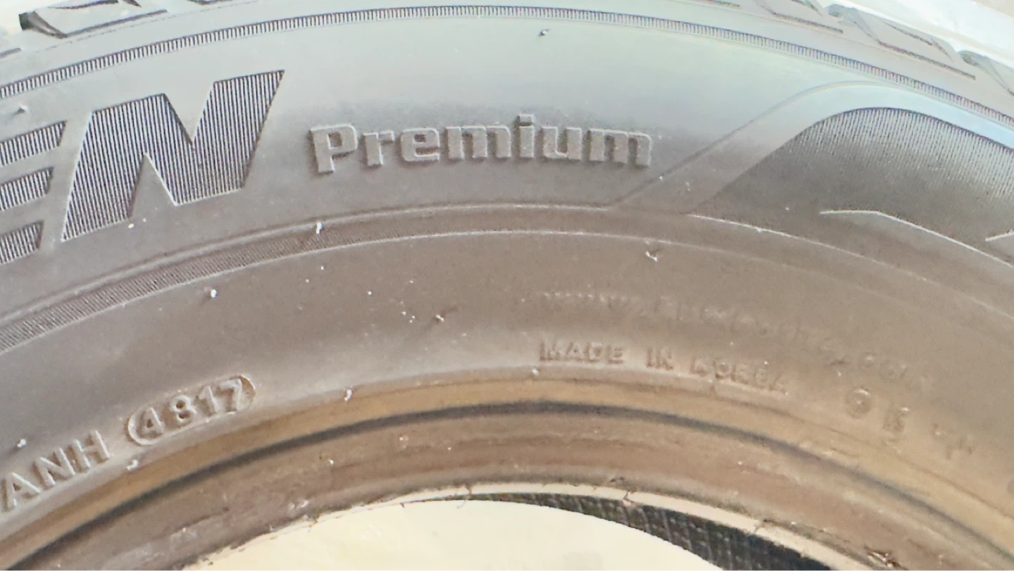 2 all season Tires 215/70R16 100H