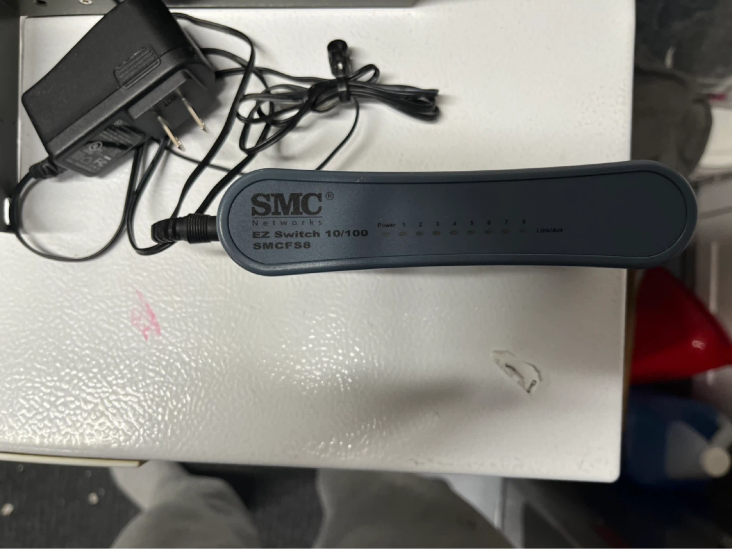 SMC 8 Port 10/100 Switch - photo 2