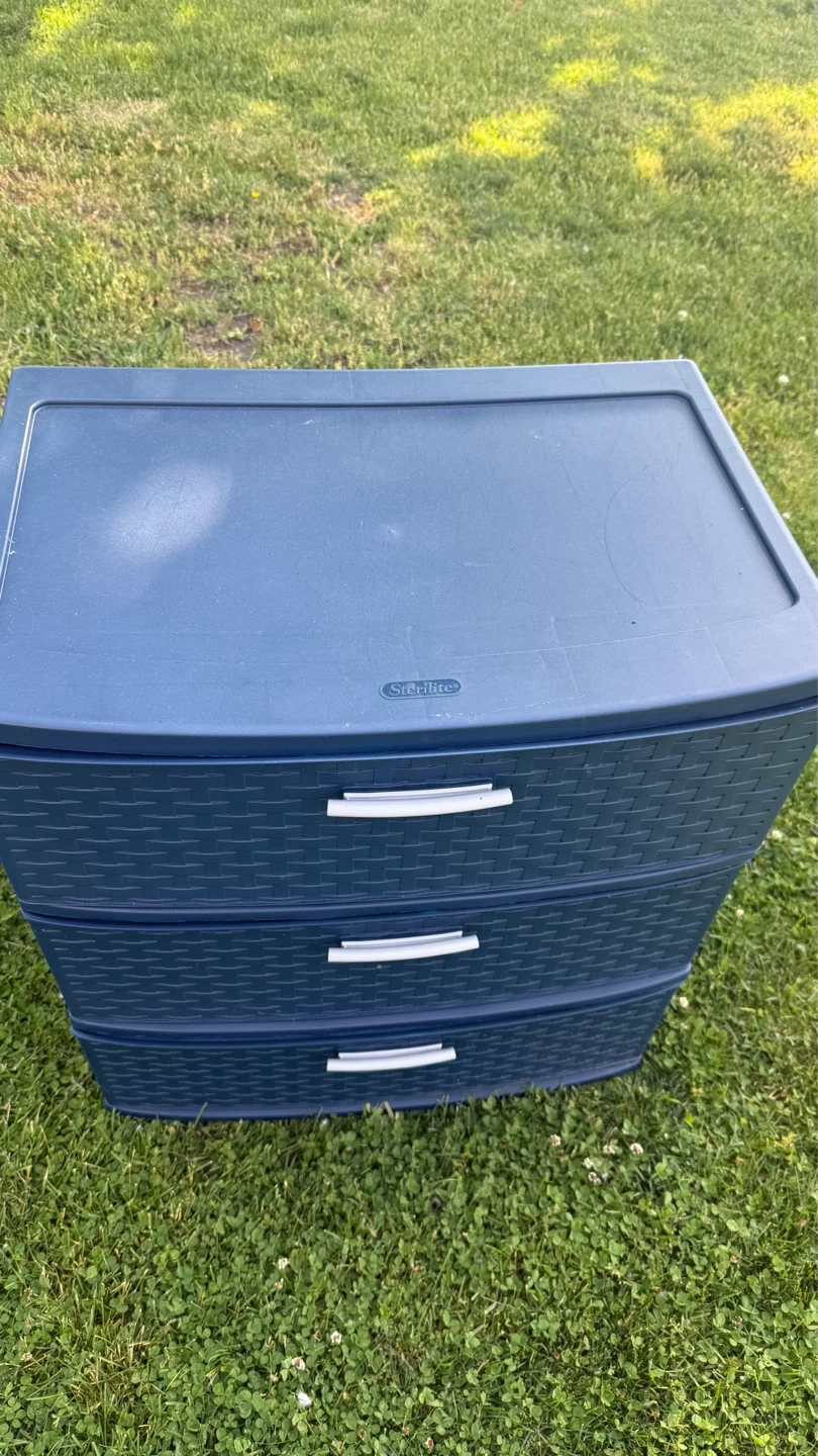 Sterilite 3-Drawer Storage Chest - photo 2