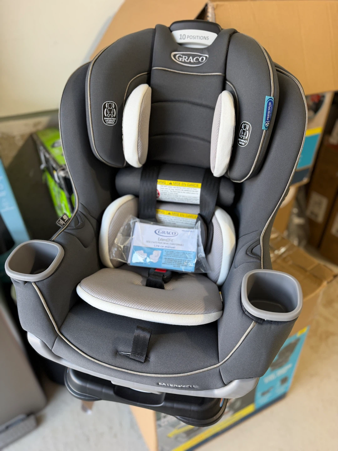 NEW OPEN BOX Graco Extend2Fit Convertible Car Seat