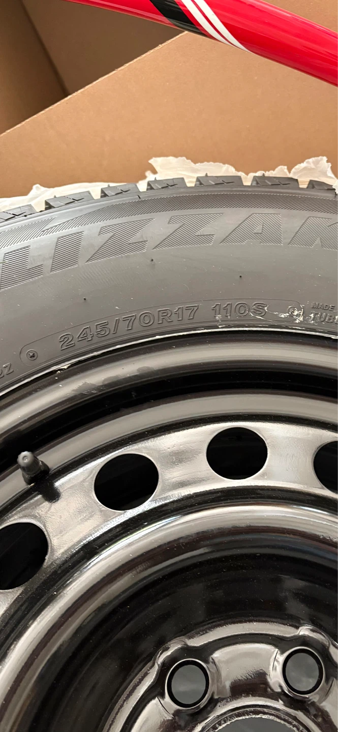 Bridgestone Blizzak Winter Tires 245/70R17