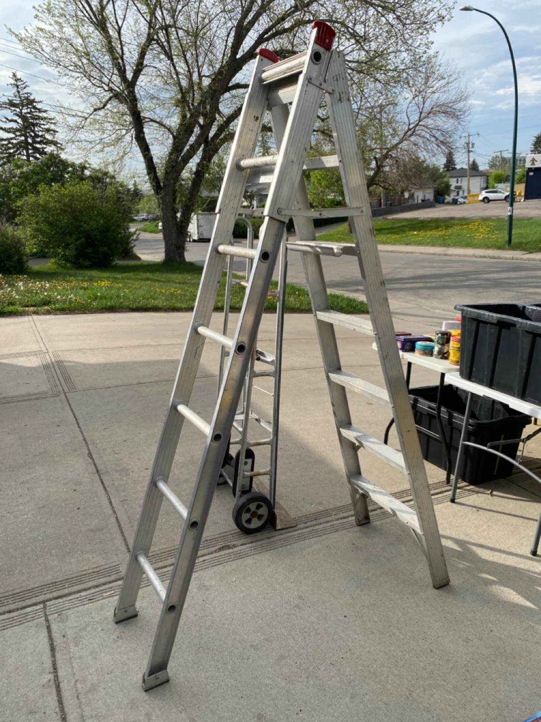 Friday garage sale 9am-8pm May 29’th 98 Thorncrest Rd NE - photo 3