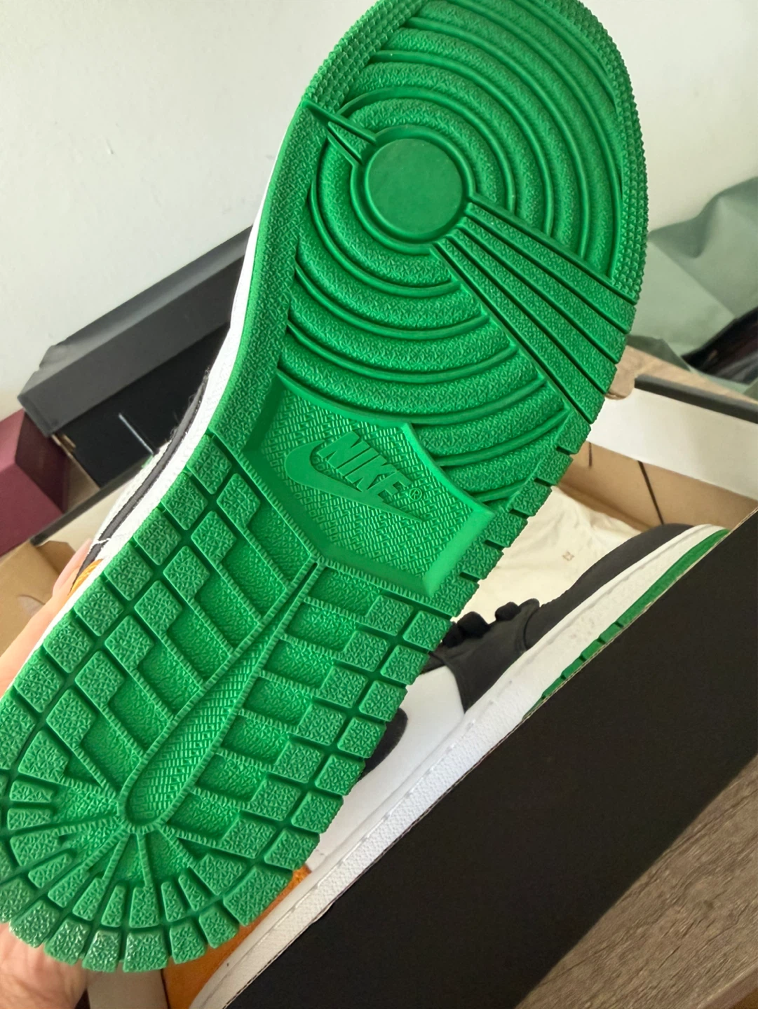 MENS 9 Nike Air Jordan 1 Mid SE Sneakers - photo 4