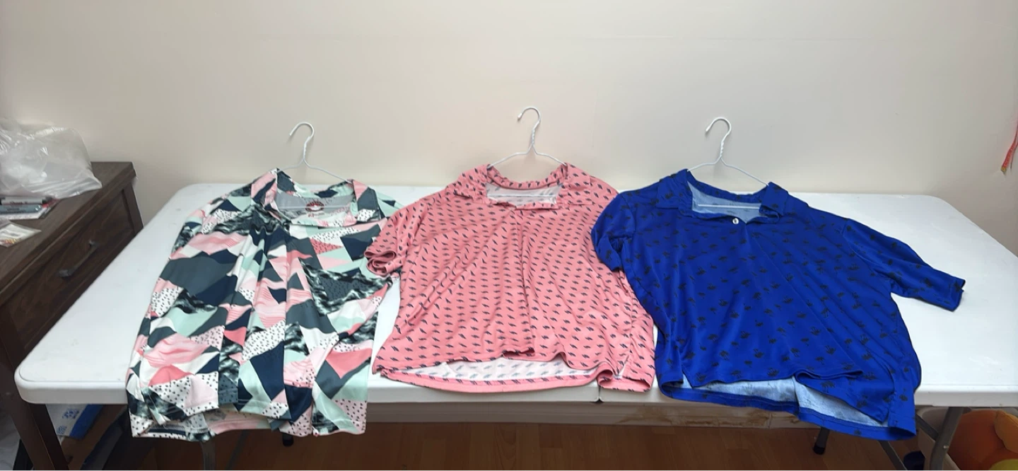 Bundle of 3 men's tops