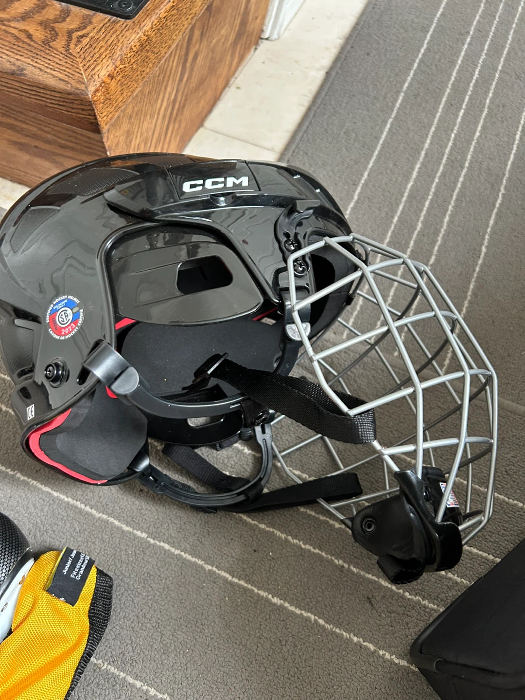 ccm hocky hamlet size m